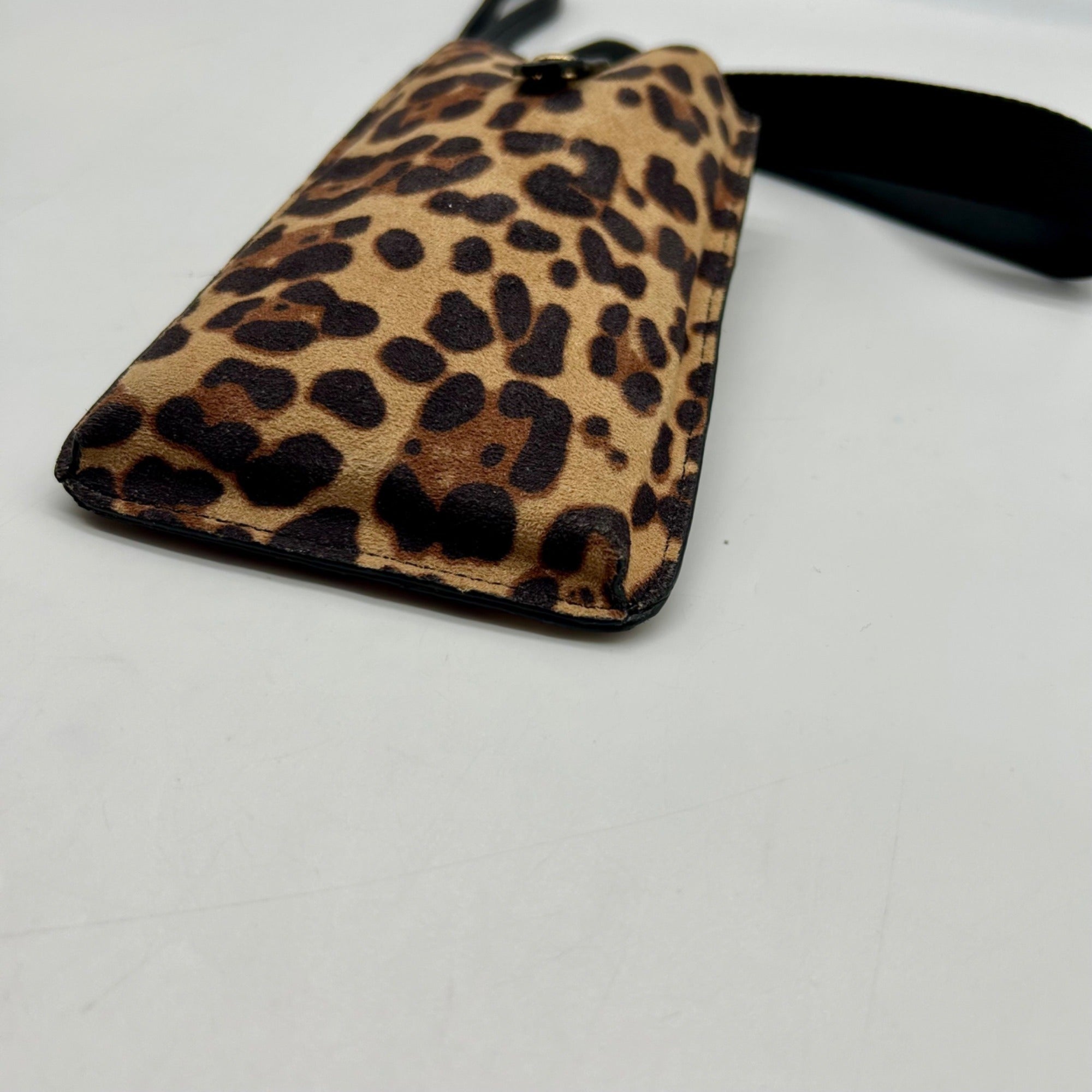 I.n.c. International Concepts Leo/Black Fabric Ashlii Phone Wristlet Crossbody