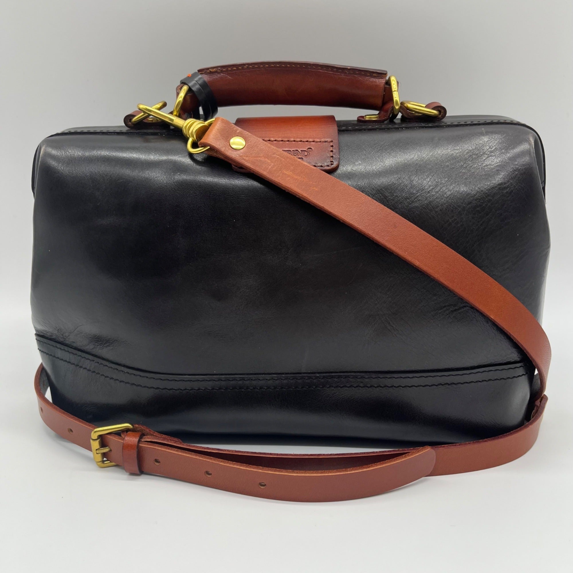 Old Trend Genuine Leather Black Doctor Satchel Bag