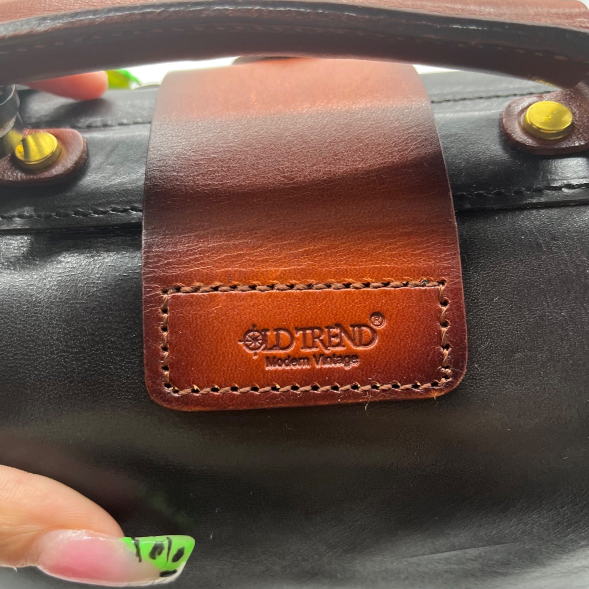Old Trend Genuine Leather Black Doctor Satchel Bag