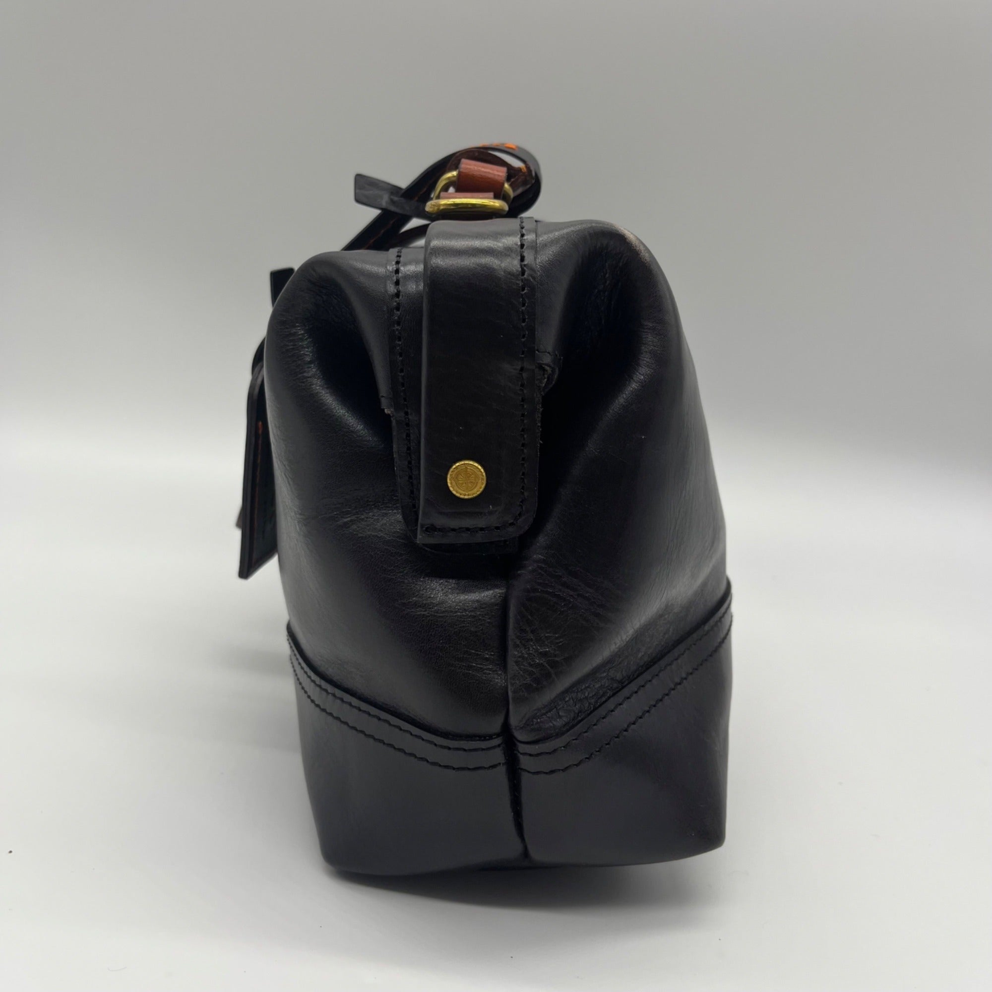 Old Trend Genuine Leather Black Doctor Satchel Bag