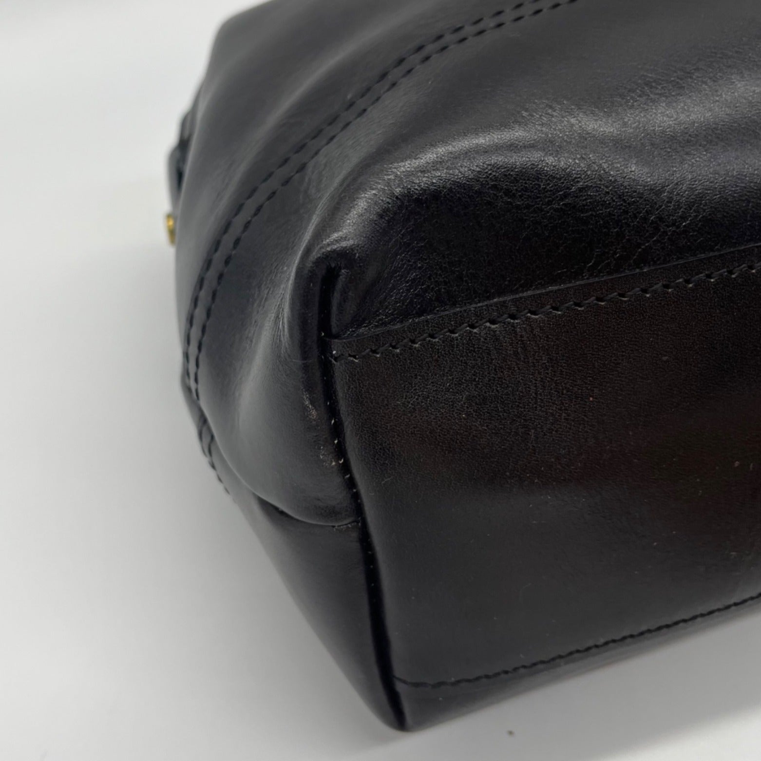 Old Trend Genuine Leather Black Doctor Satchel Bag