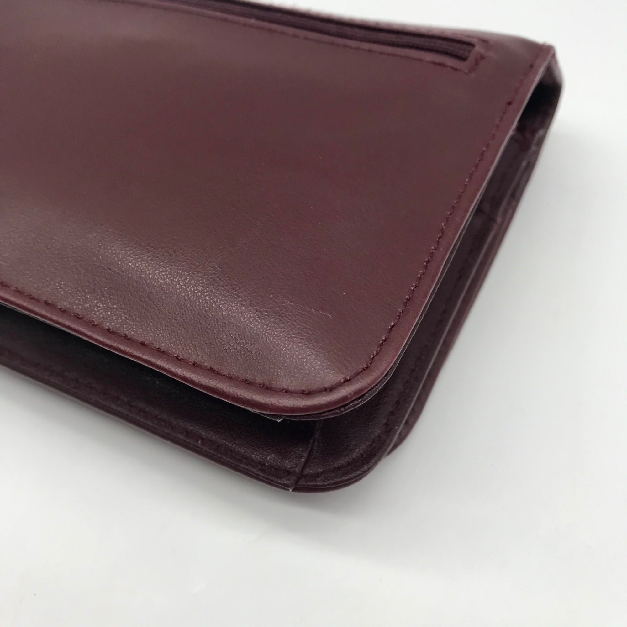Buxton Burgundy Leather Crossbody Purse