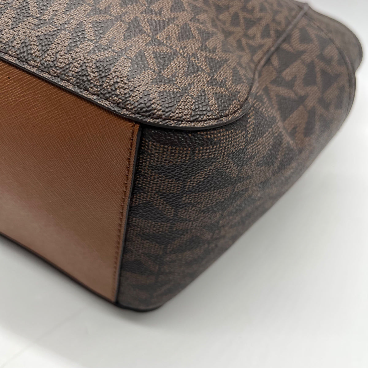 Michael Kors Brown Monogram Jet Set Large Travel Chain Shoulder Bag