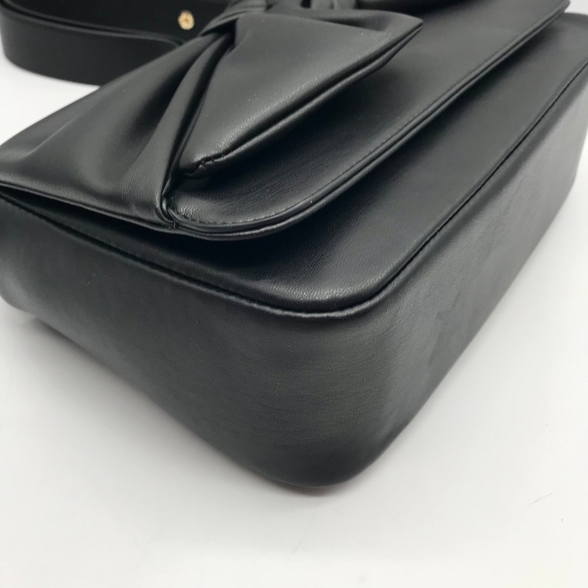 Like Dreams Black Elena Bow Shoulder Bag