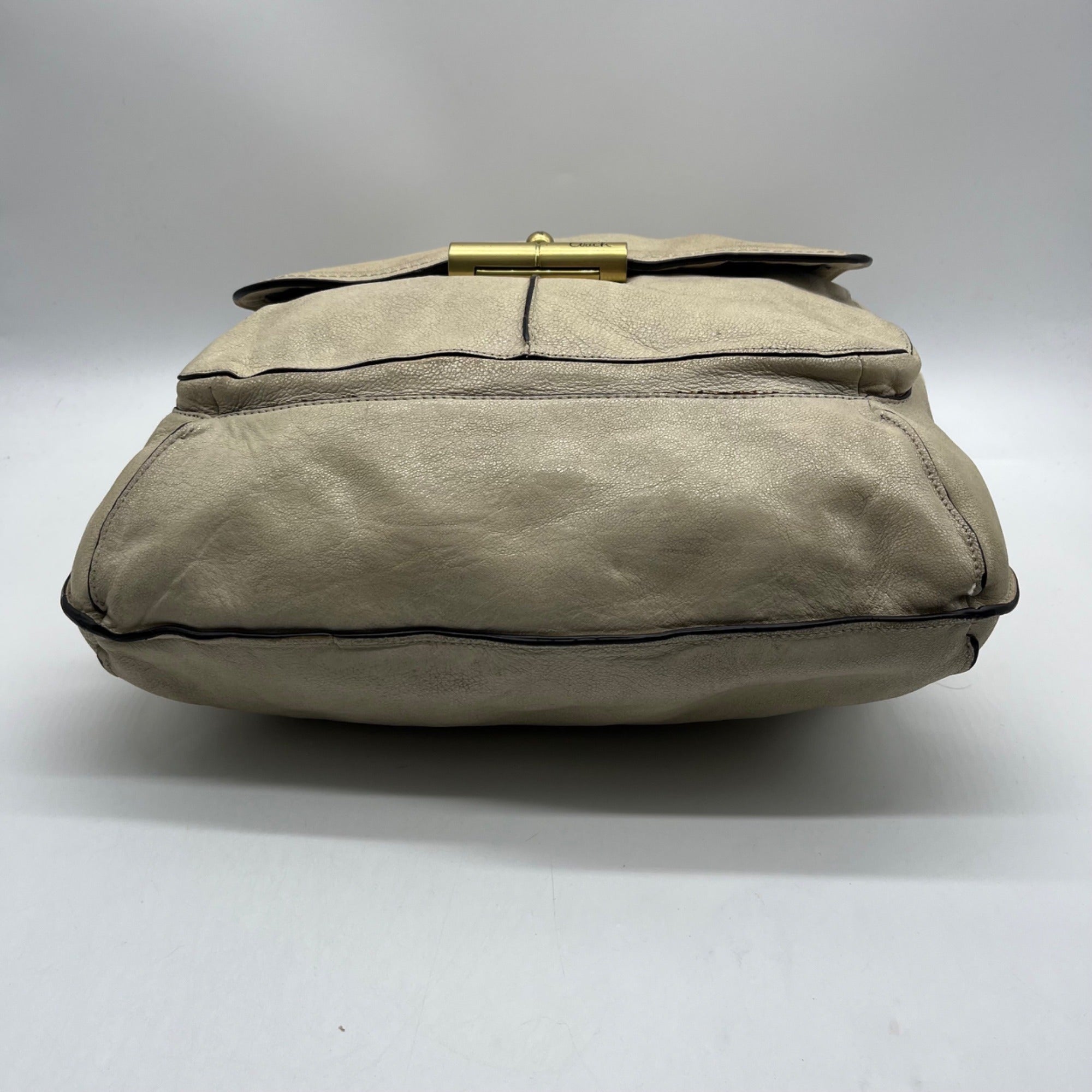 Coach Beige Leather Shoulder Bag 16815