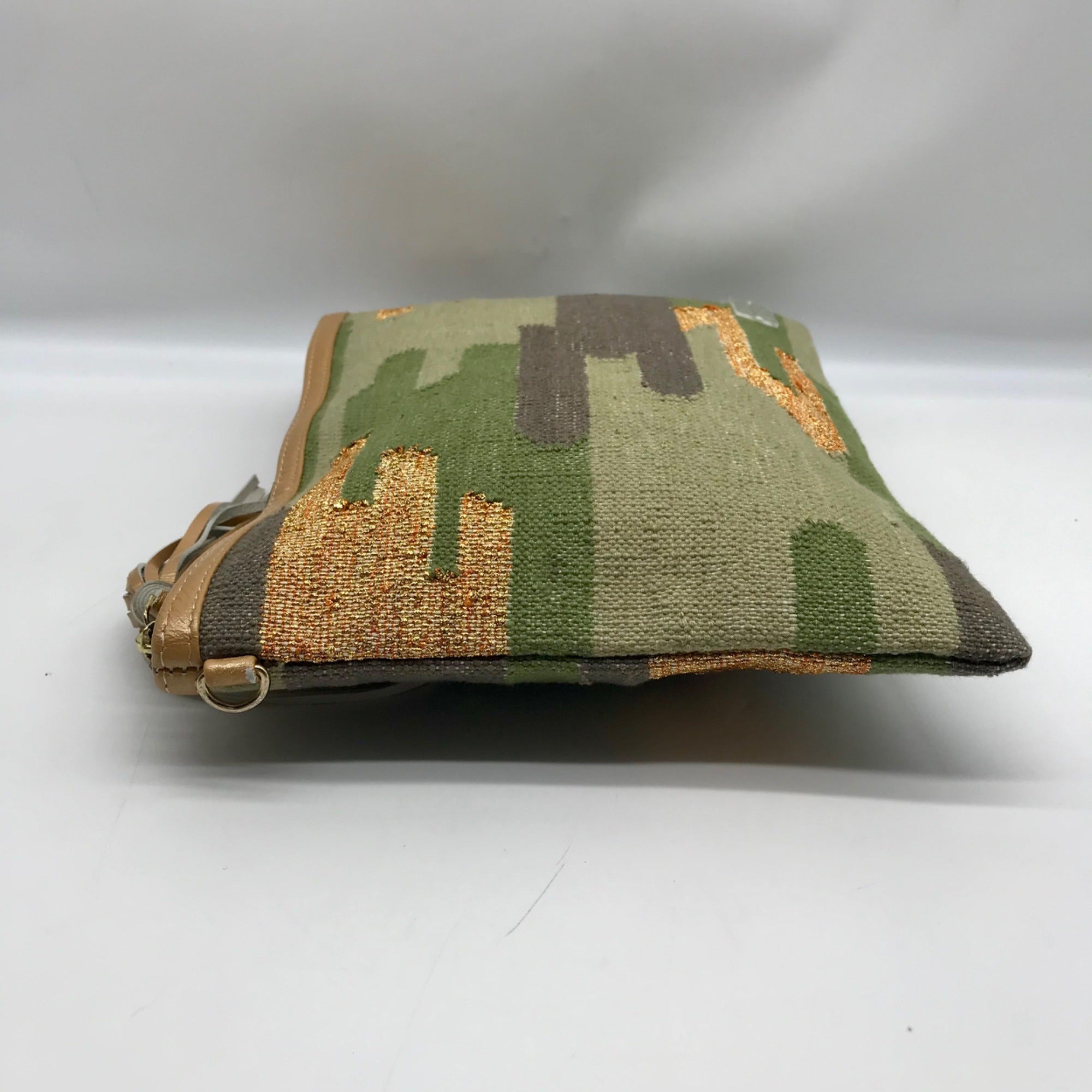 WKND WYFR Camouflage Woven Nelly Clutch