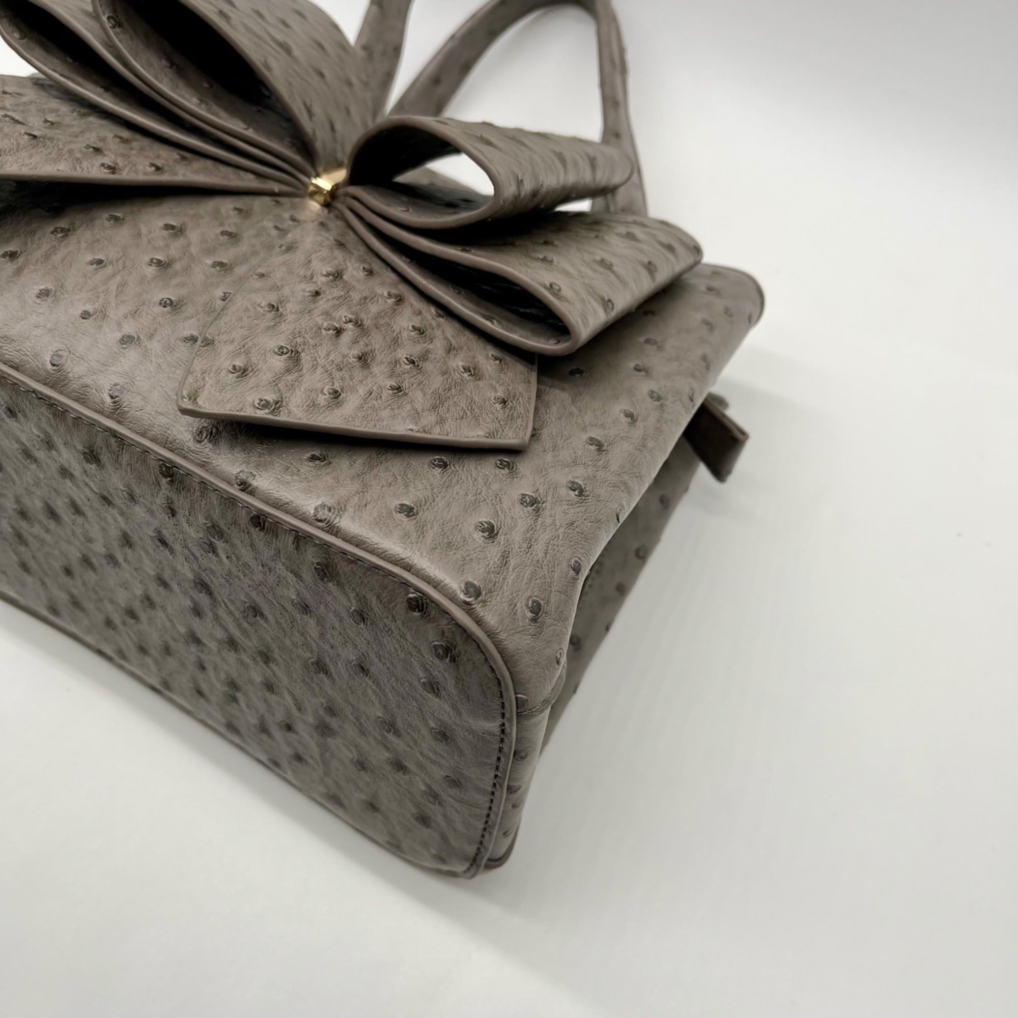 Grossi Grey Faux Leather Ostrich-Textureed Tote Bag