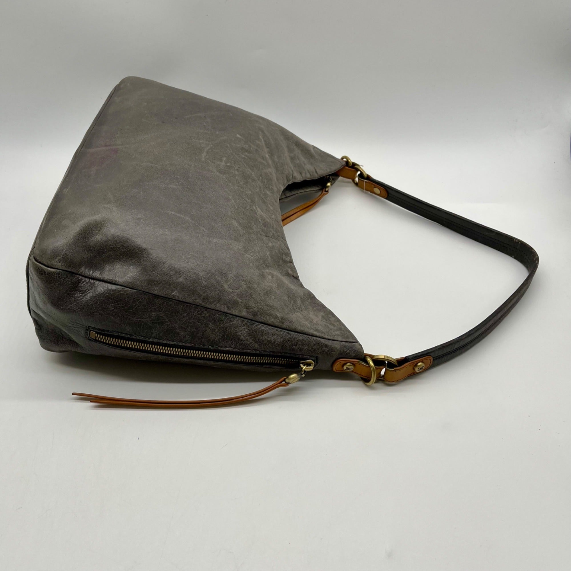 Hobo Grey Leather Shoulder Bag