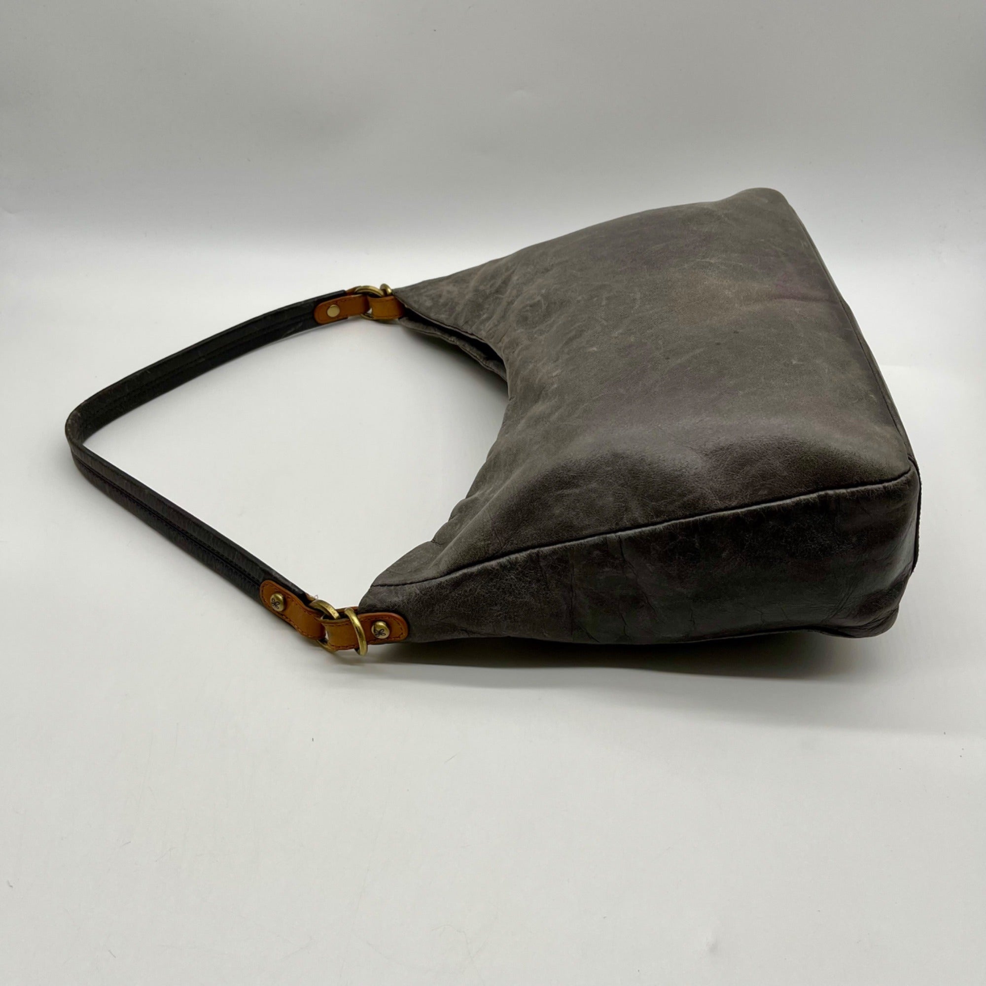 Hobo Grey Leather Shoulder Bag