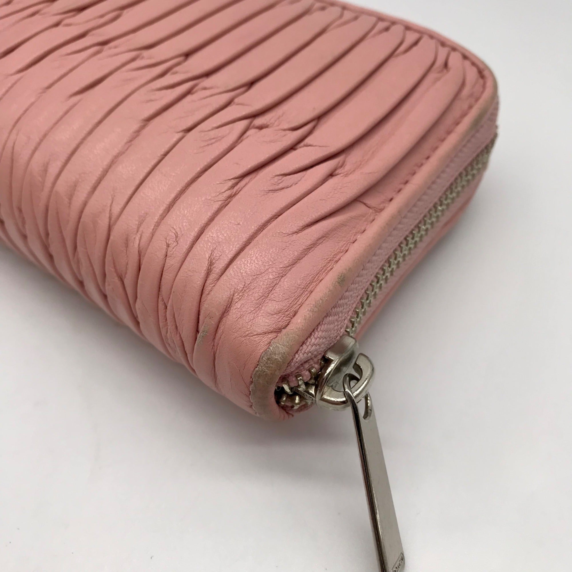 Coach Pale Pink Leather Gathered Vintage Wallet