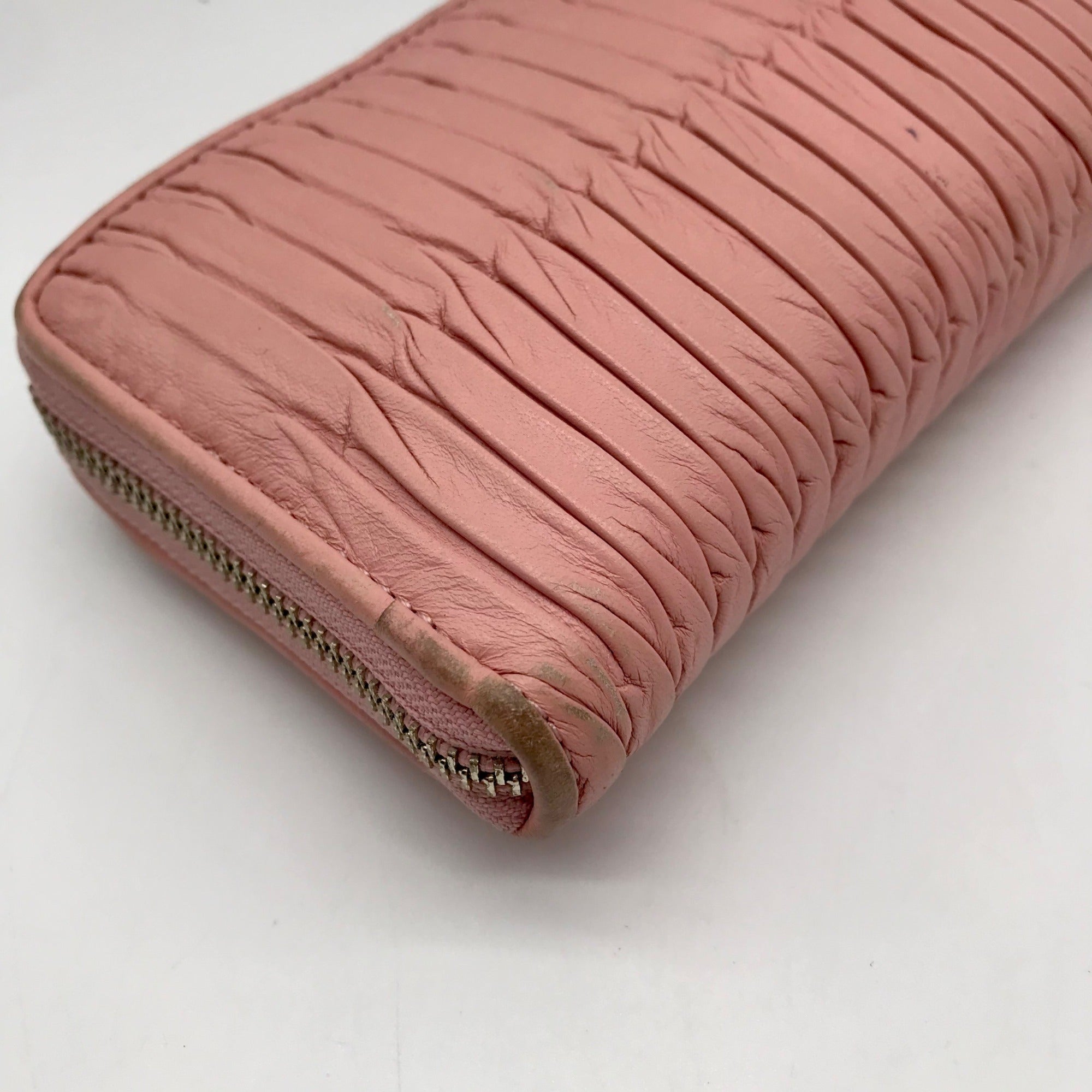 Coach Pale Pink Leather Gathered Vintage Wallet