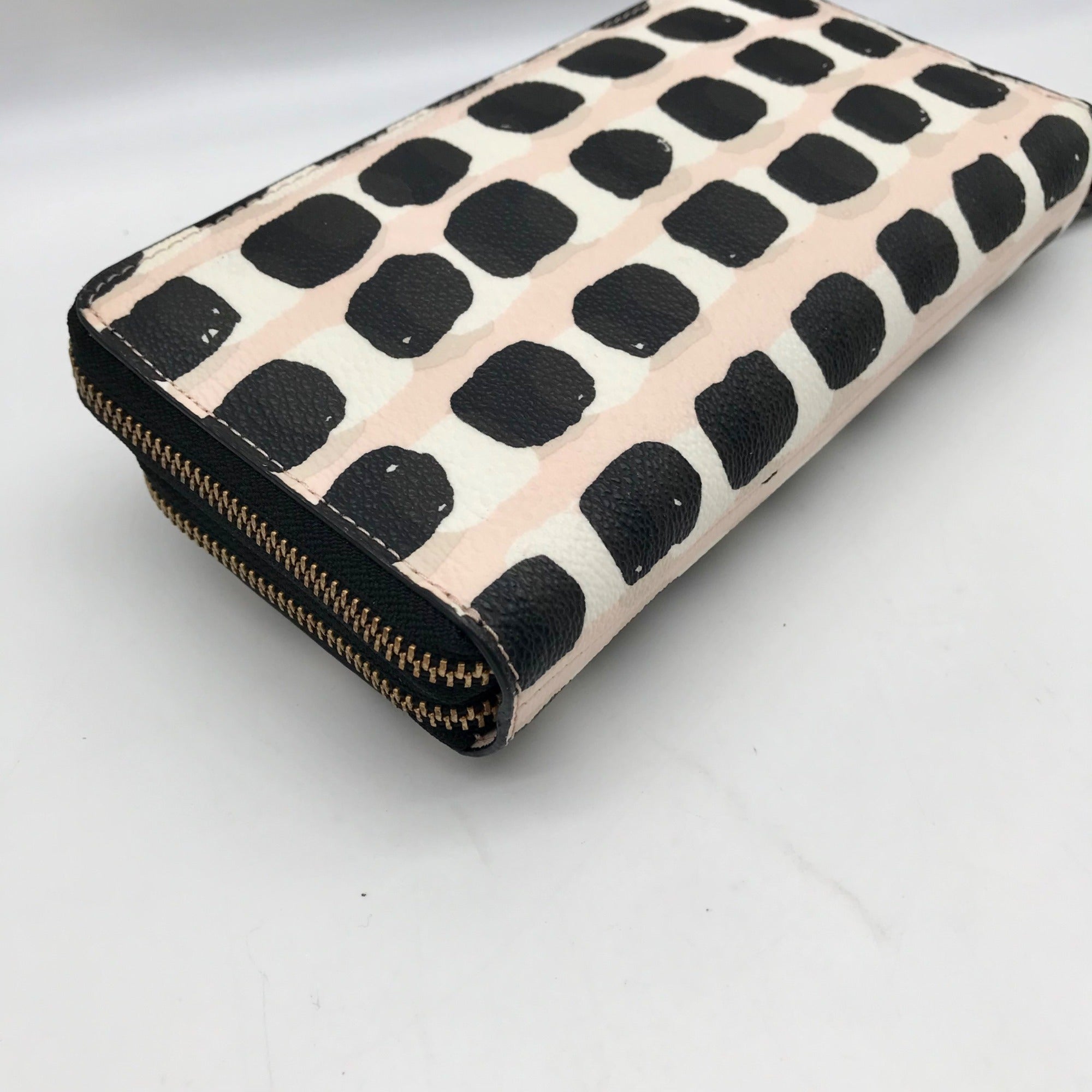 Kate Spade Light Pink And Black Leather Grove Street Wristlet
