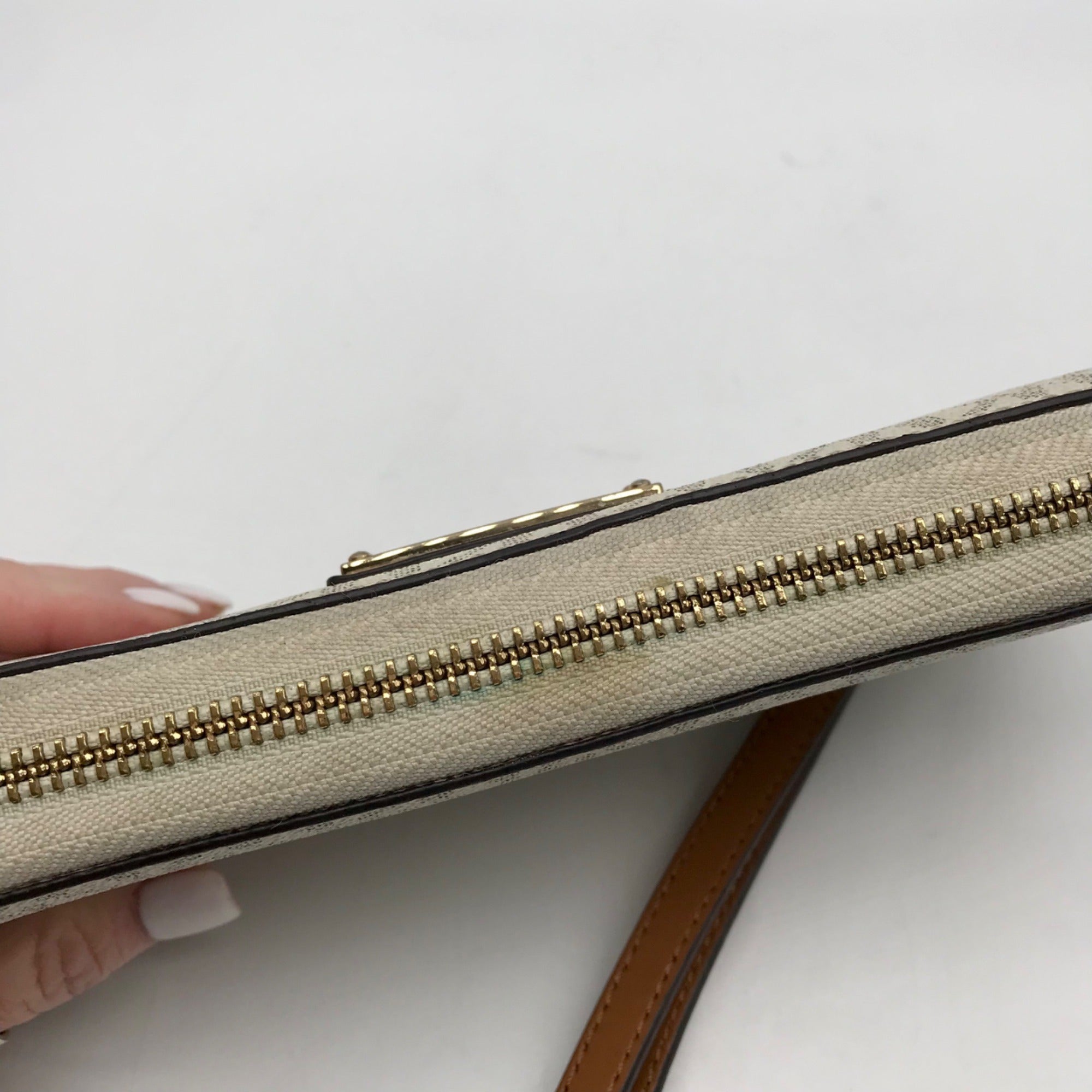Michael Kors Vanilla Pebbled Leather Large Logo Continental Wallet