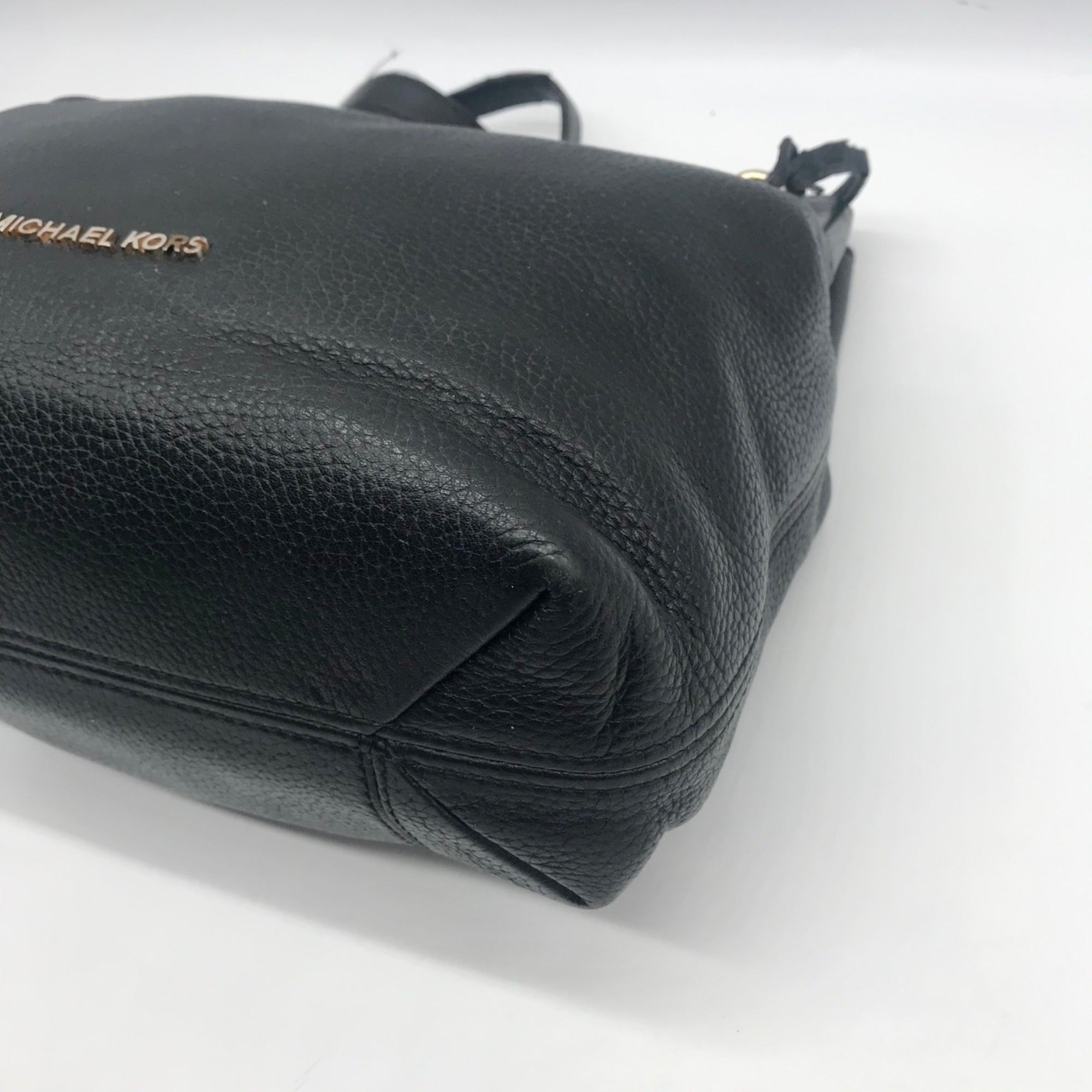 Michael Kors Black Pebbled Leather Jet Set Chain Medium Shoulder Tote