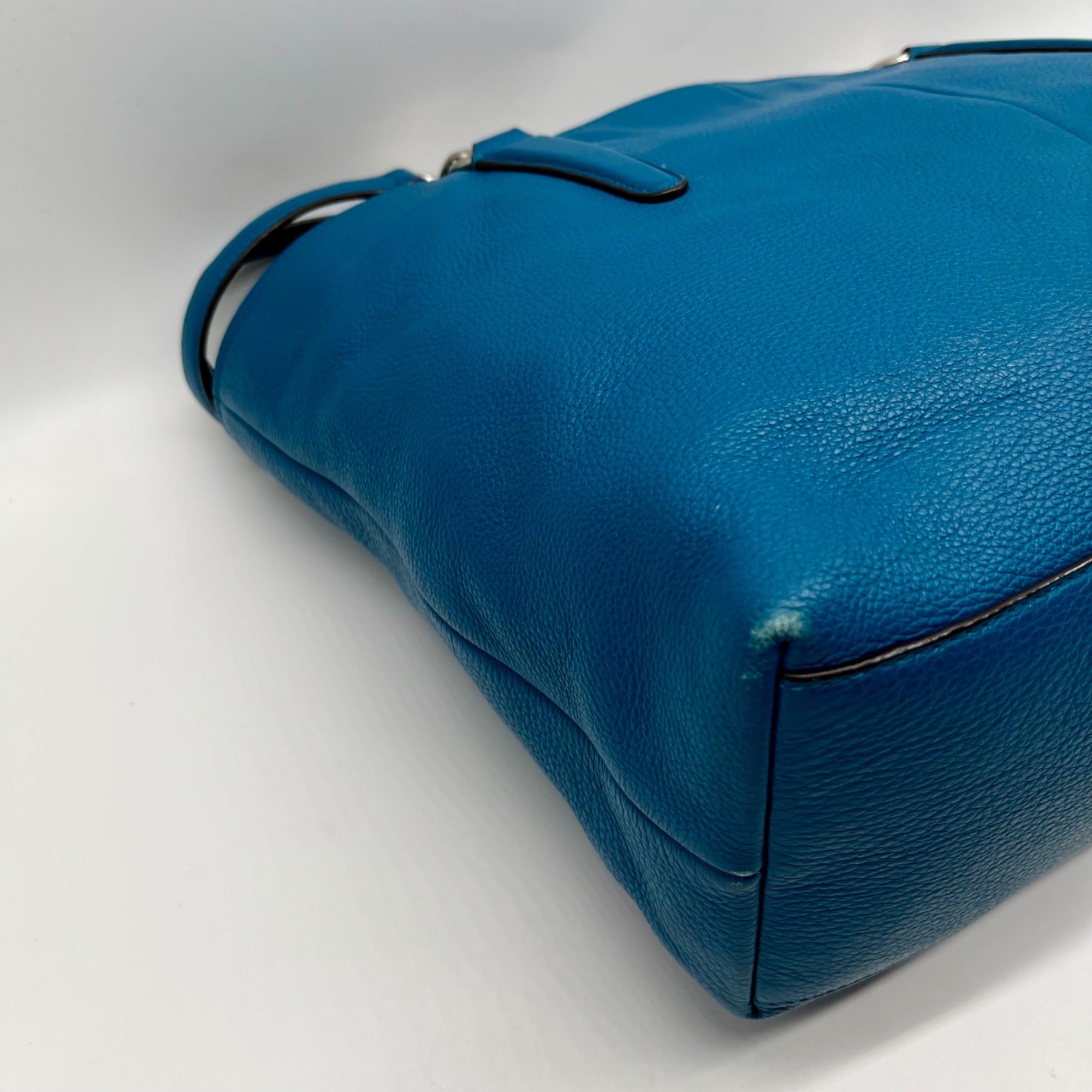 Coach Blue Pebbled Leather Tote Bag With Wallet