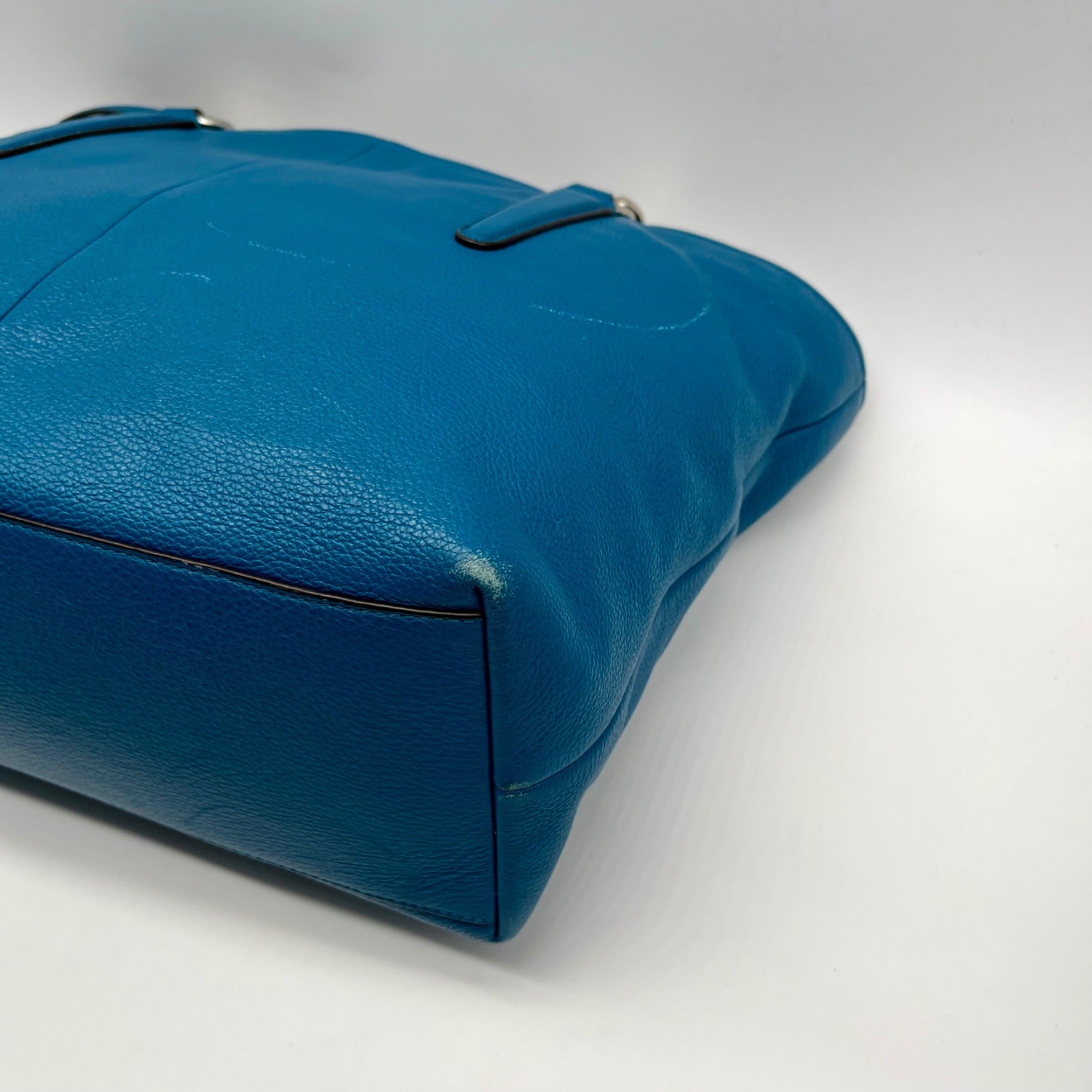 Coach Blue Pebbled Leather Tote Bag With Wallet