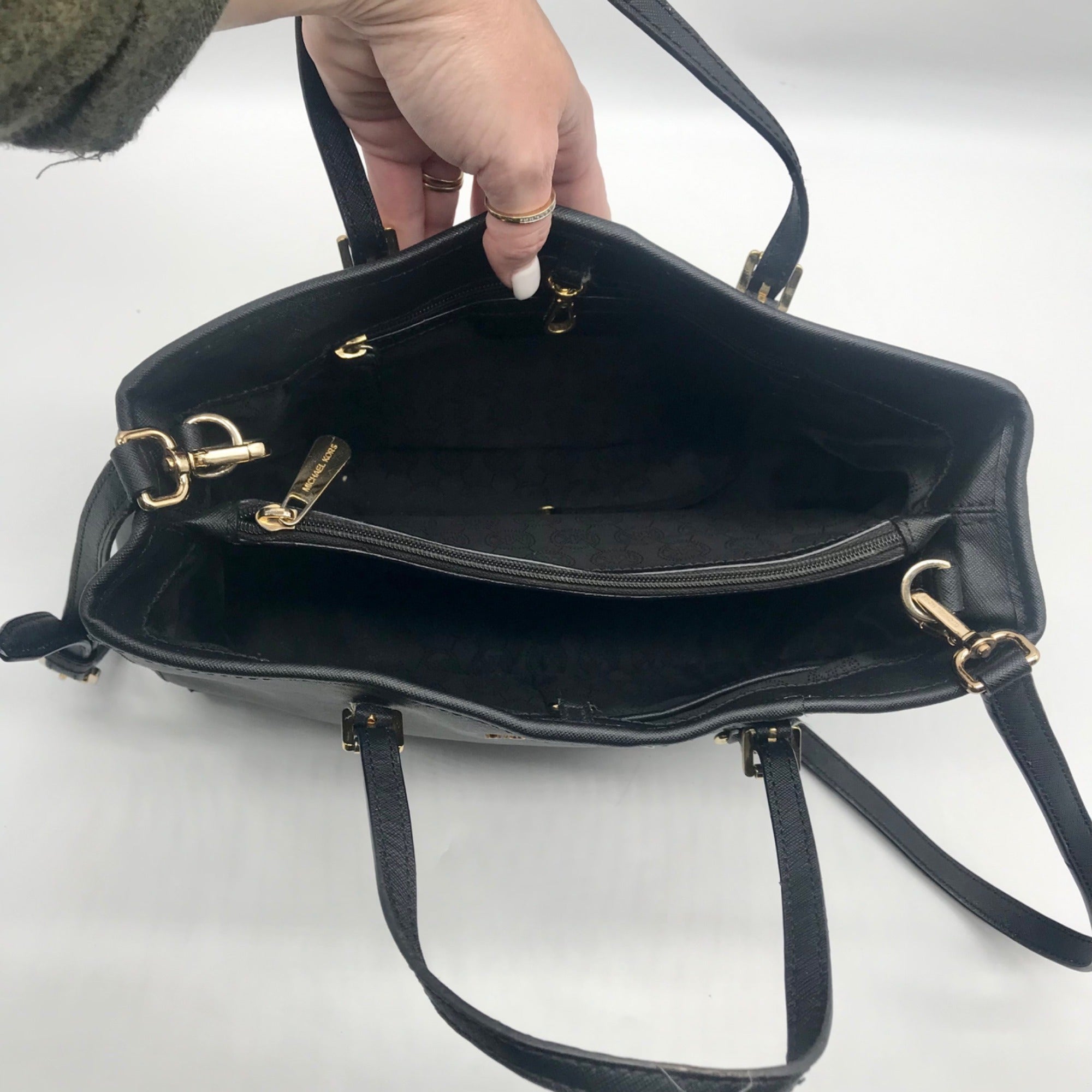 Michael Kors Black Saffiano Leather Jet Set Large Shoulder Bag