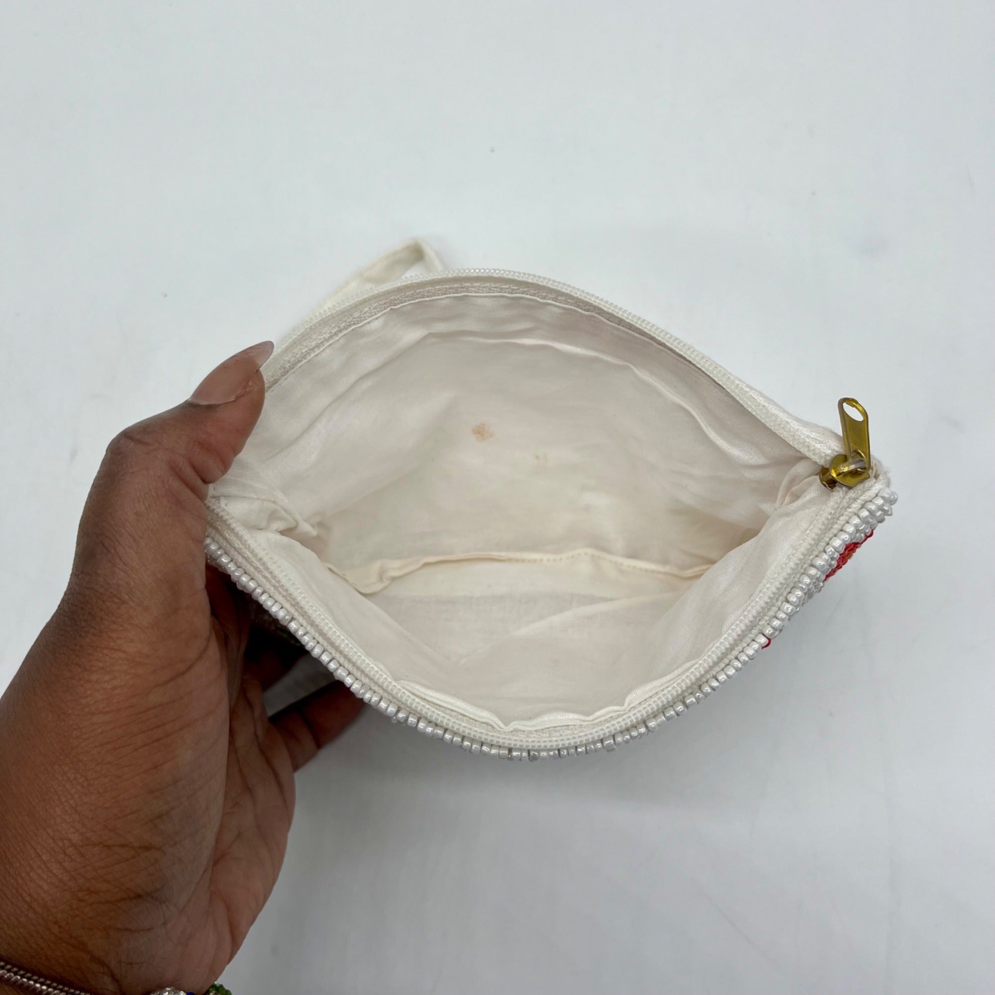 MMs Brands White Fabric Coin Purse