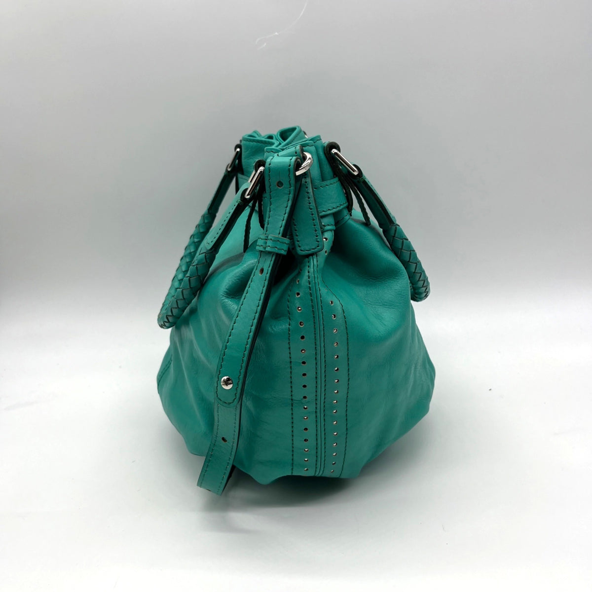 Old Trend Leather Teal Bucket Bag