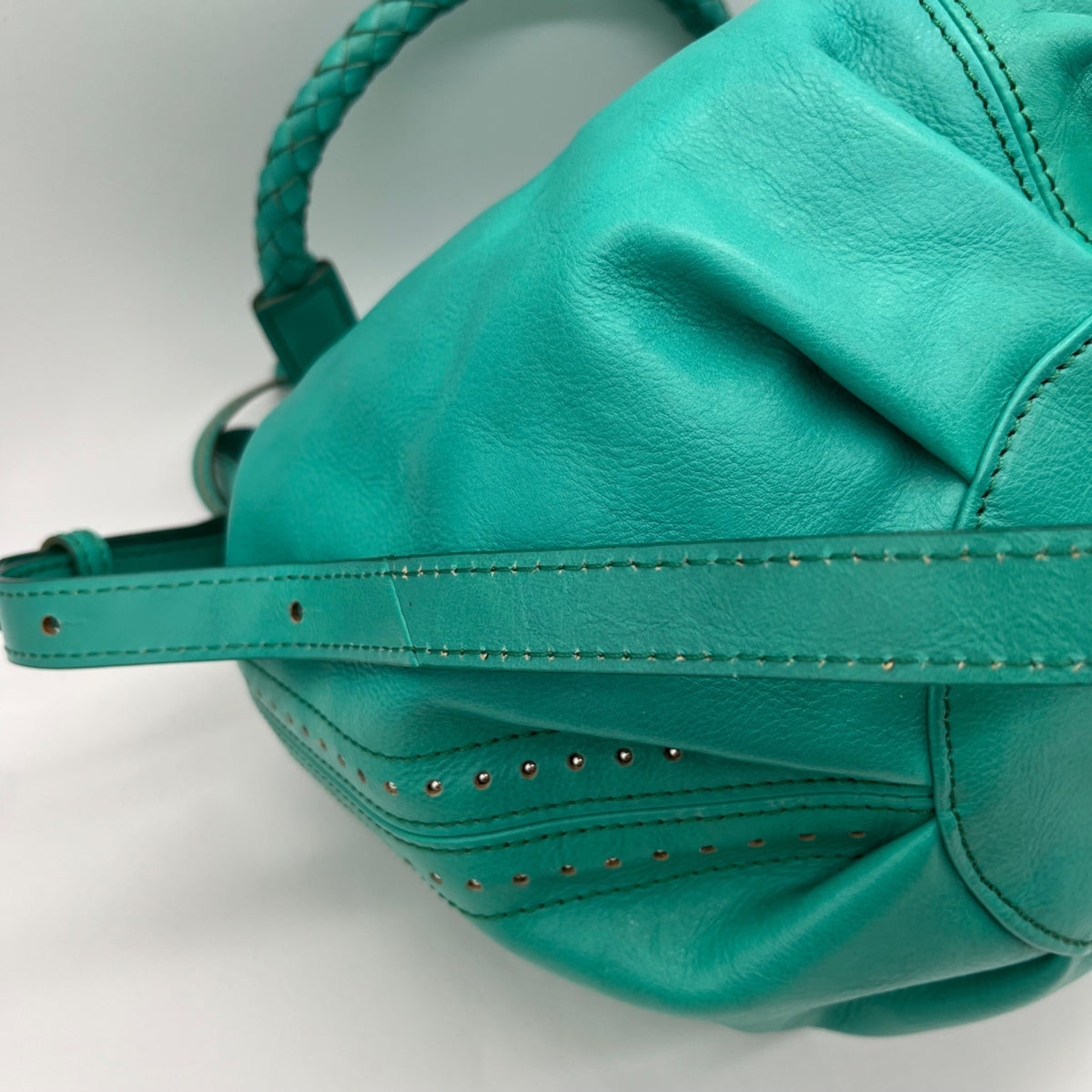 Old Trend Leather Teal Bucket Bag