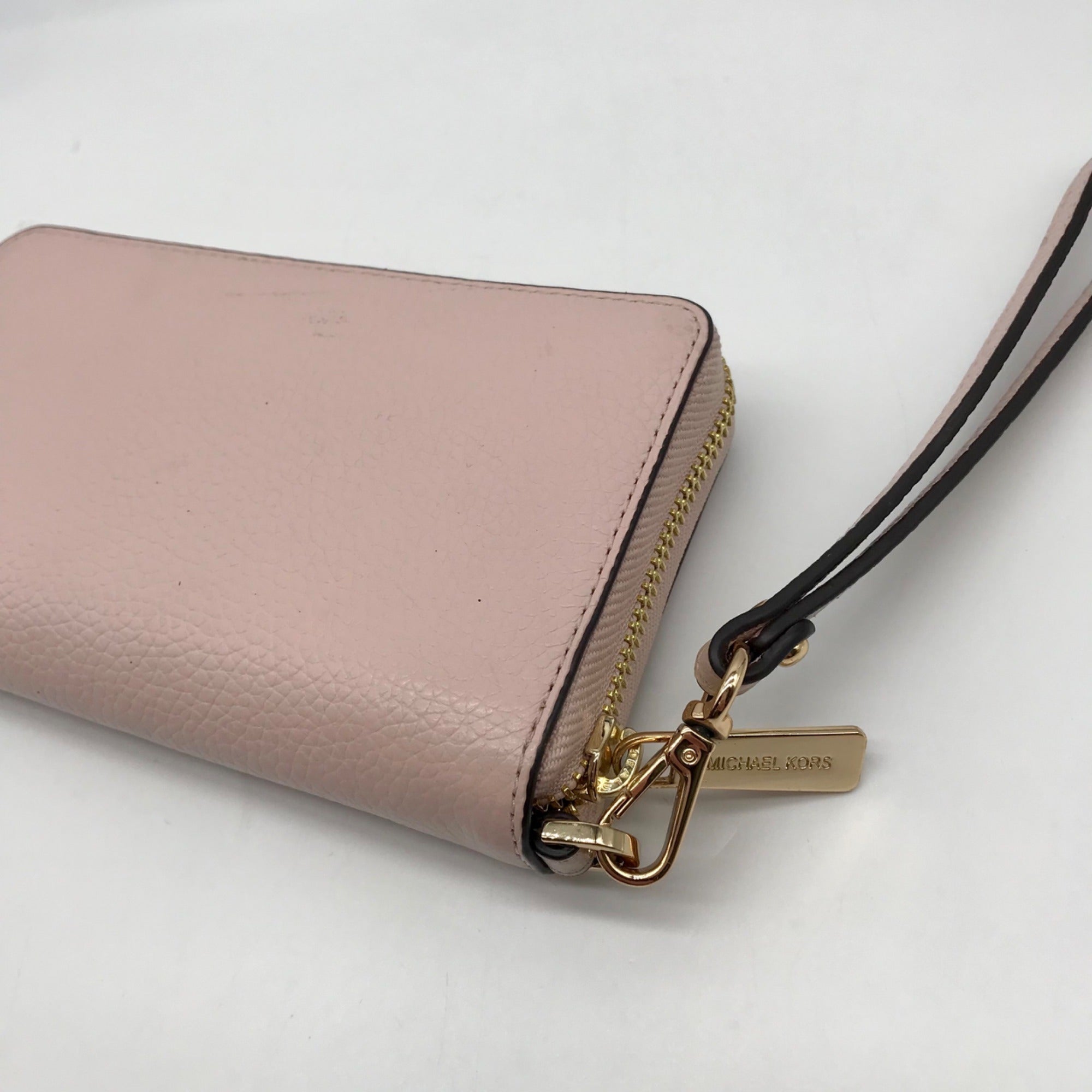 Michael Kors Pink Leather Jet Set Travel Wallet