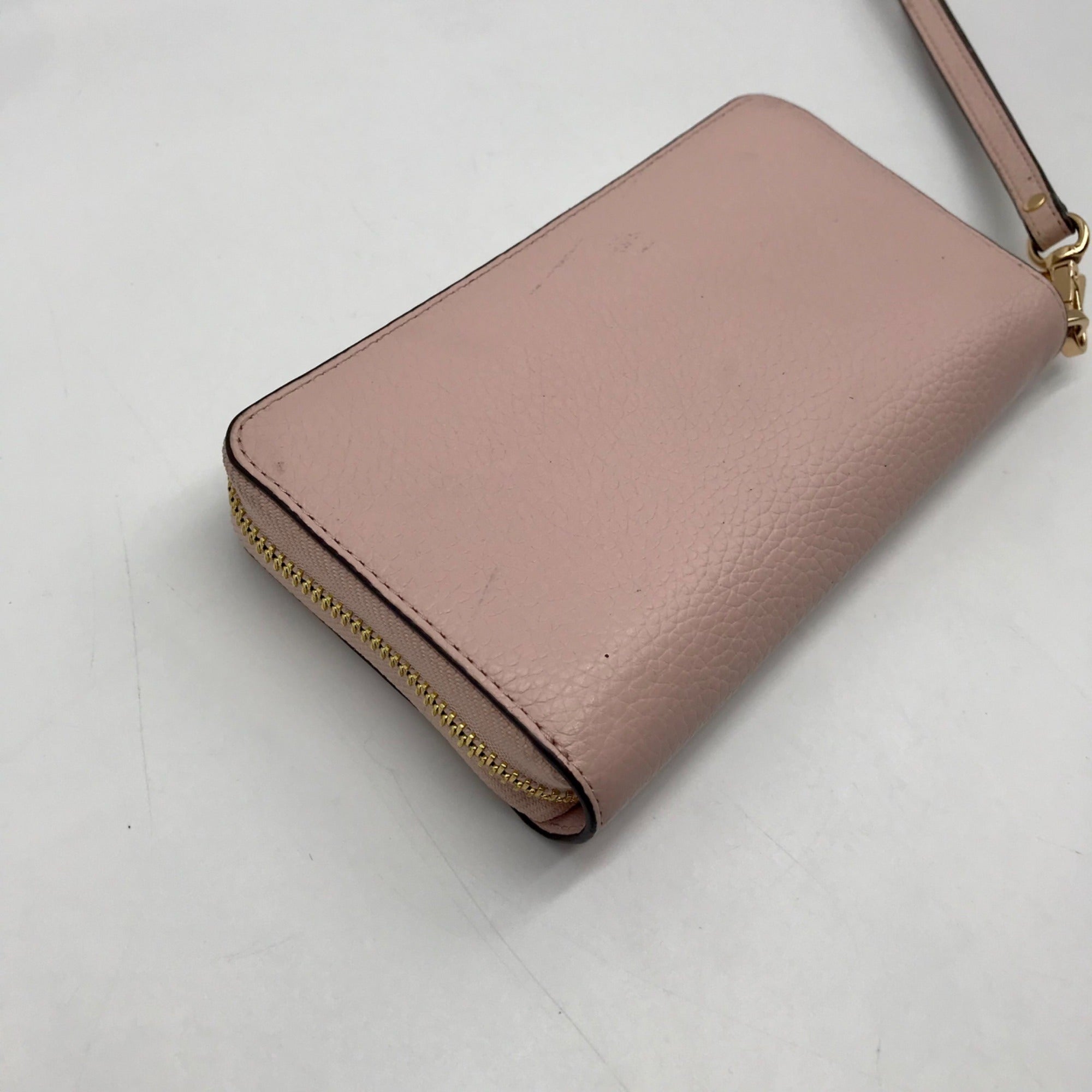 Michael Kors Pink Leather Jet Set Travel Wallet