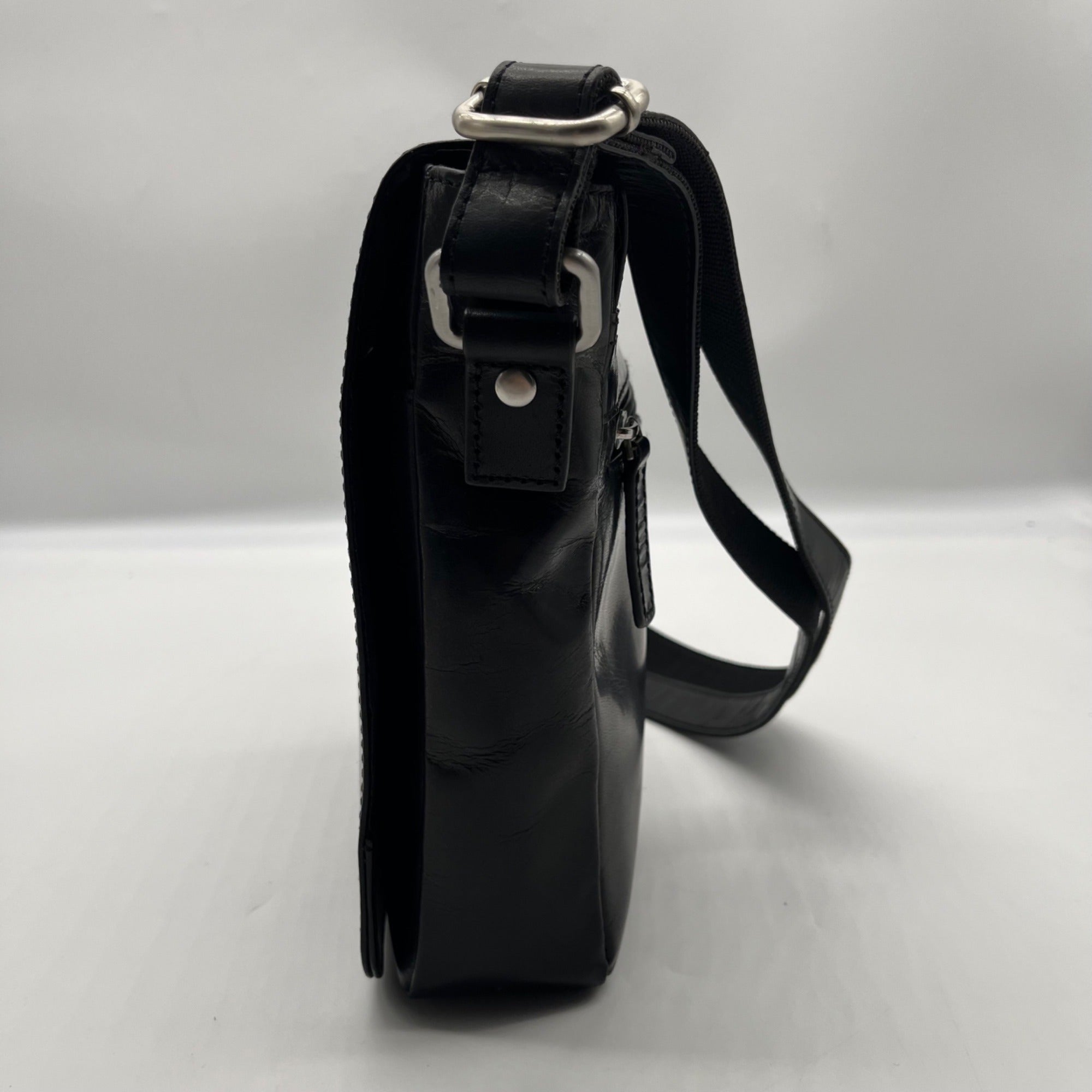 Mancini Black Leather Crossbody Bag