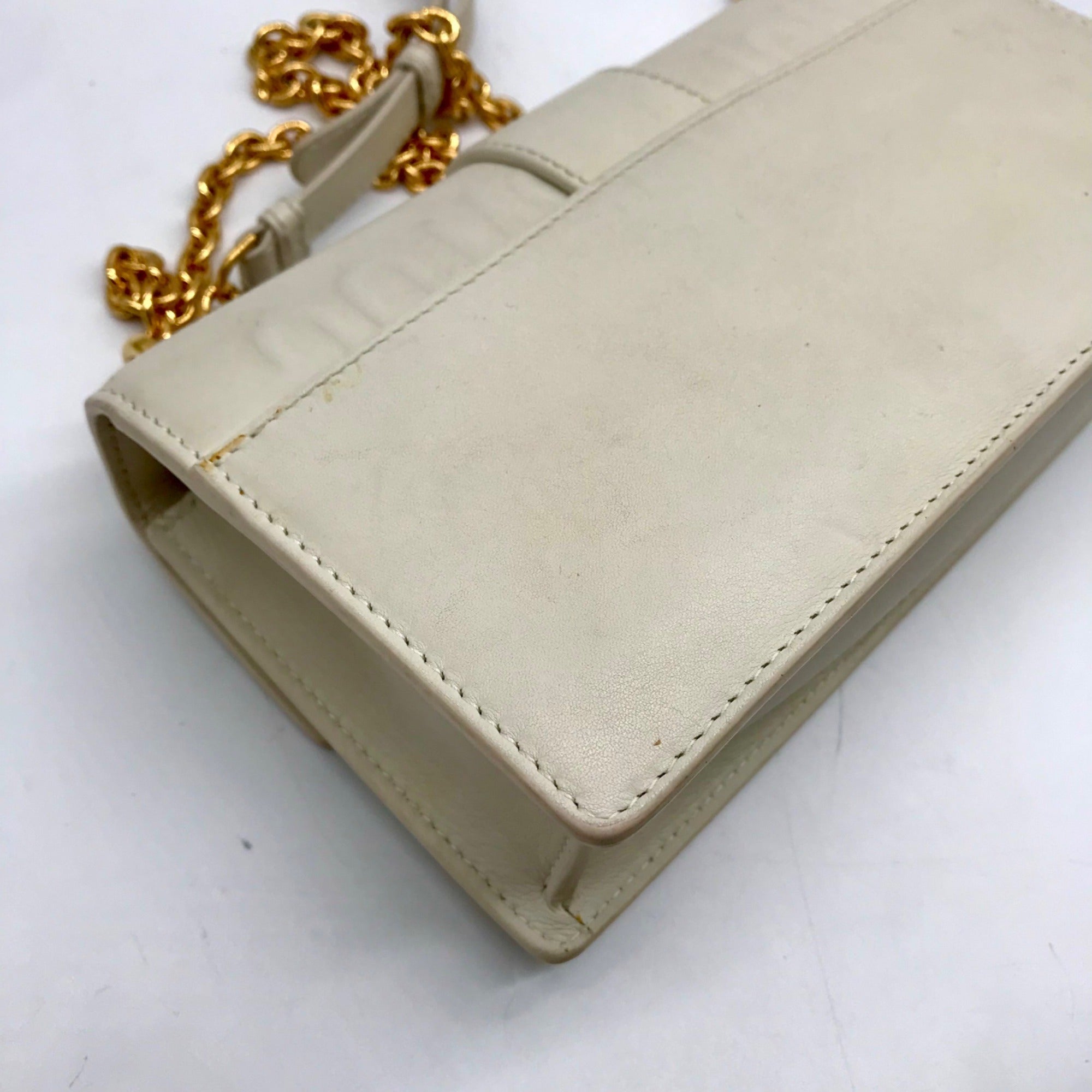 Christian Dior Chalk Leather 30 Montaigne East West Shoulder Bag