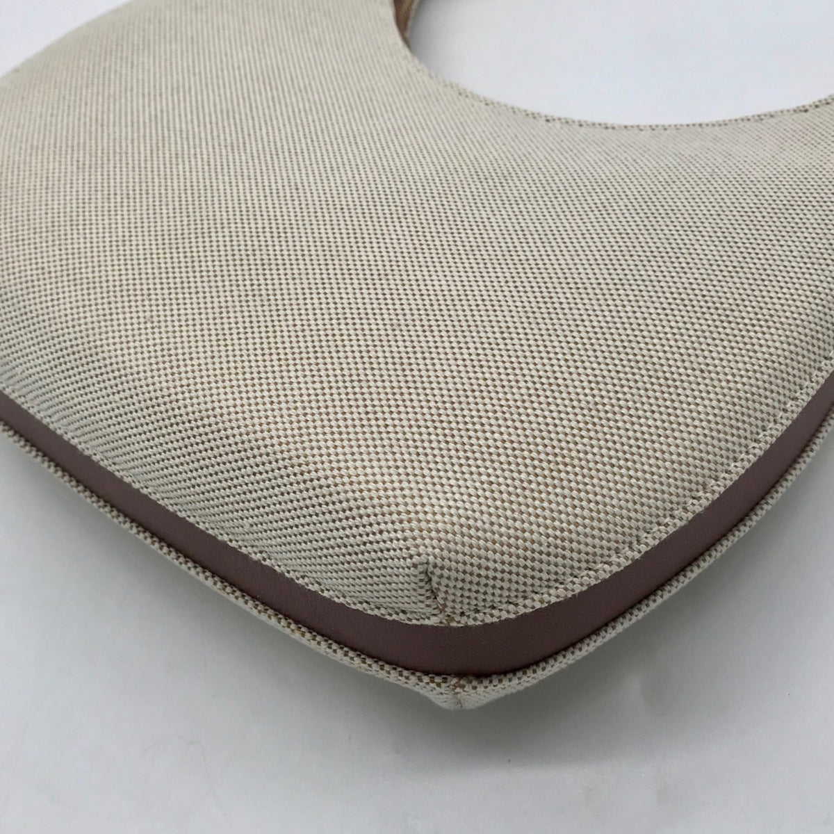 Giani Bernini Cream Linen Bamboo Handle Hobo Bag