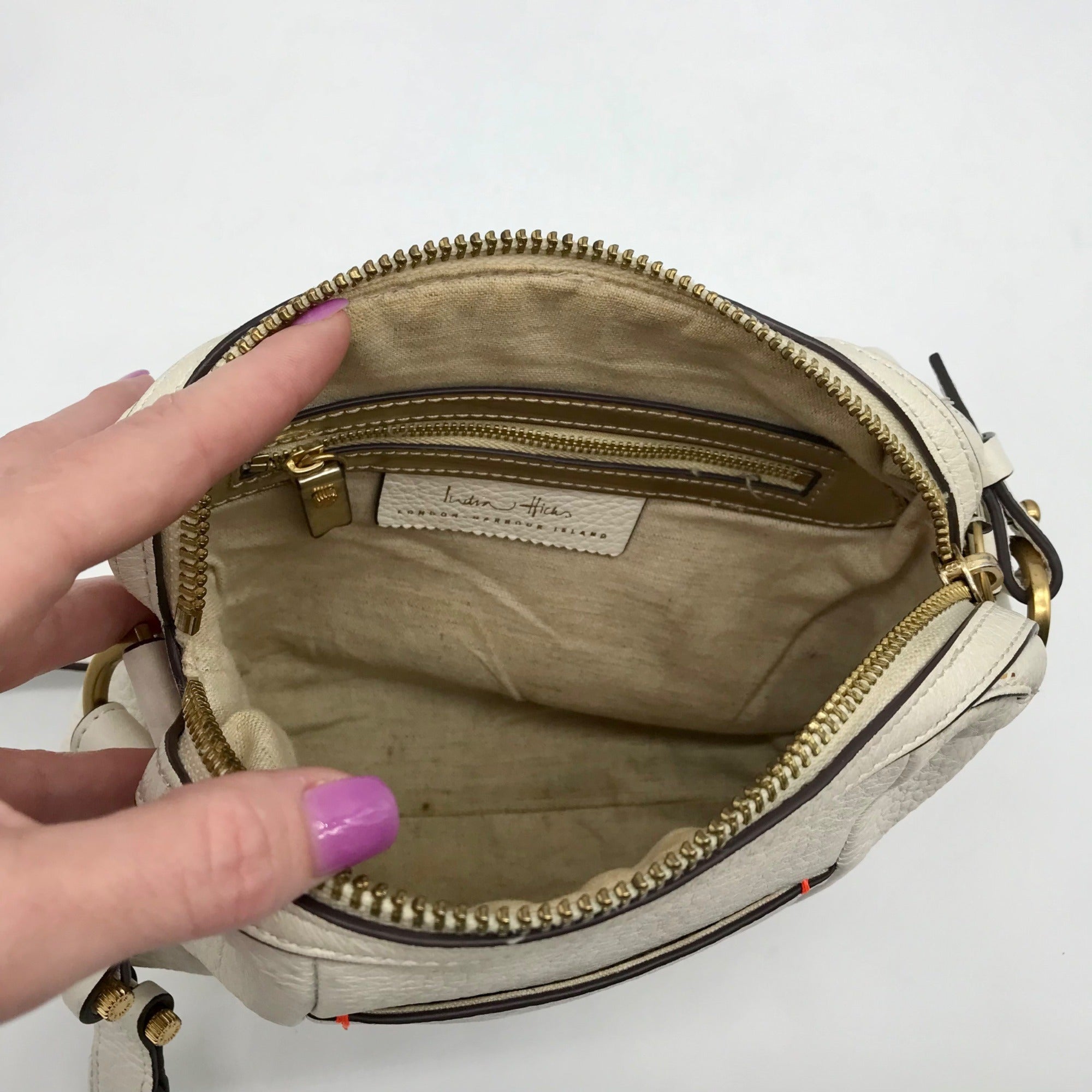 India Hicks Ivory Pebbled Leather Shift And Switch Crossbody Bag