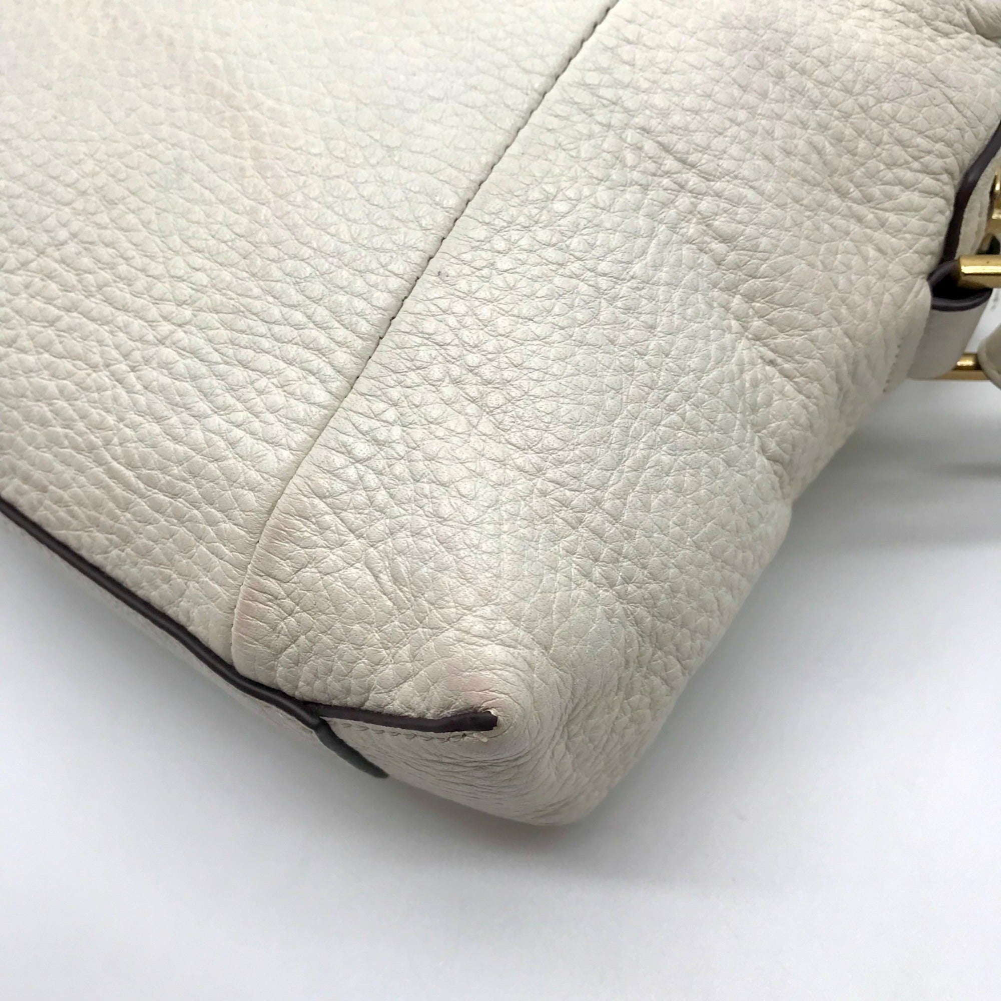 India Hicks Ivory Pebbled Leather Shift And Switch Crossbody Bag
