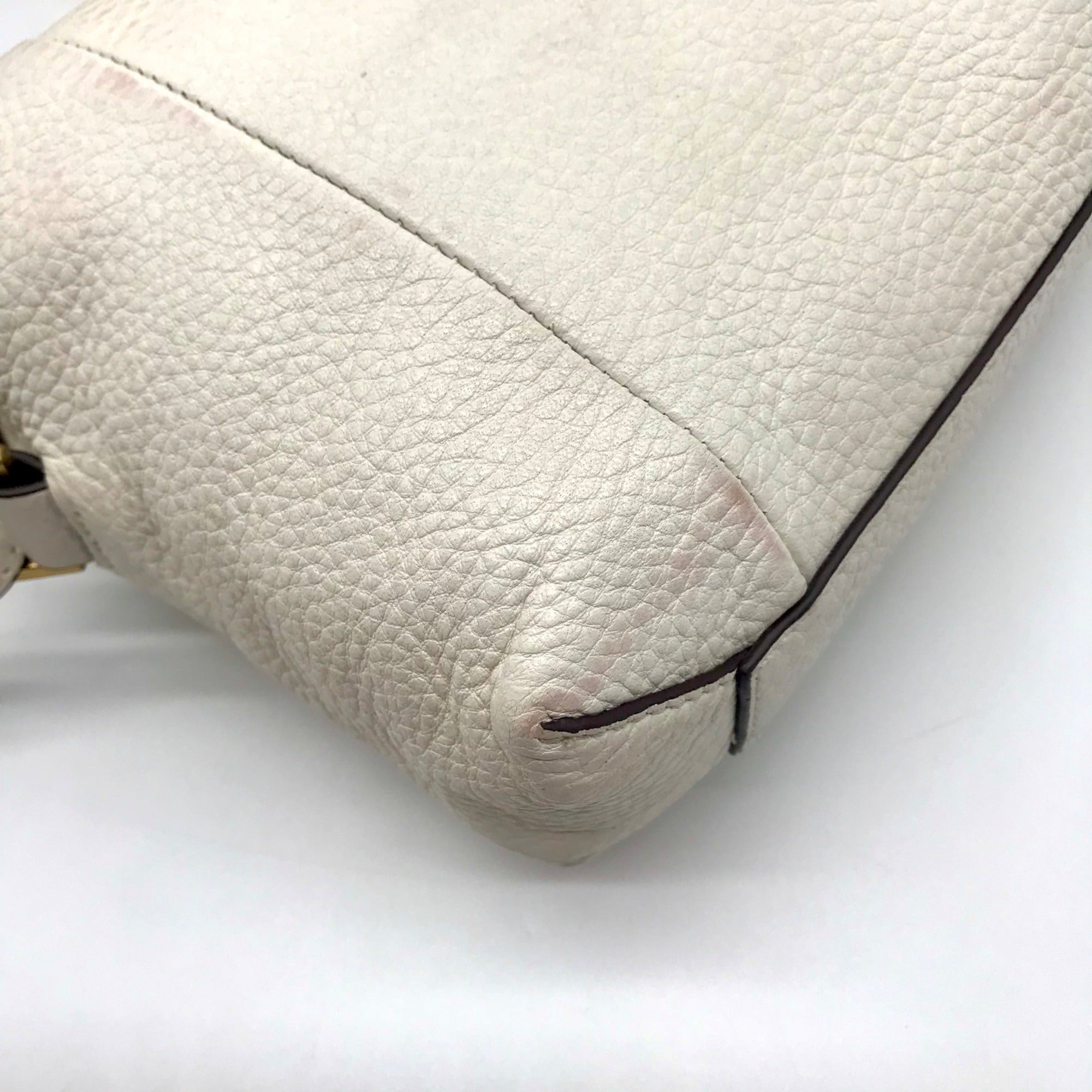 India Hicks Ivory Pebbled Leather Shift And Switch Crossbody Bag