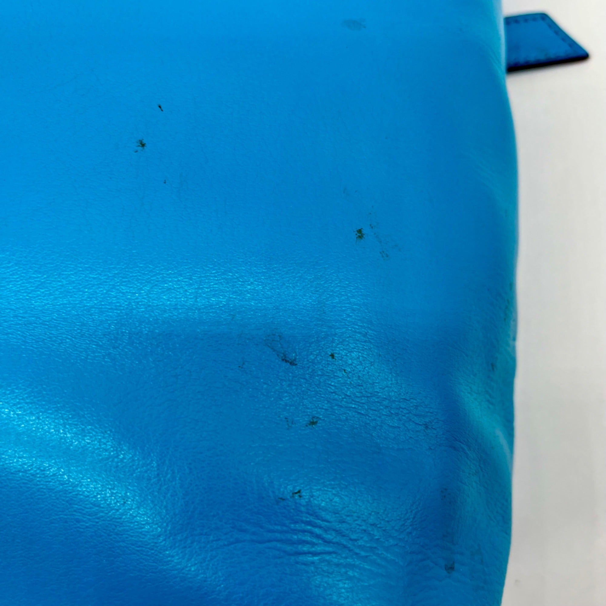 Antionio Melani Vibrant Turquoise Leather Shoulder Bag