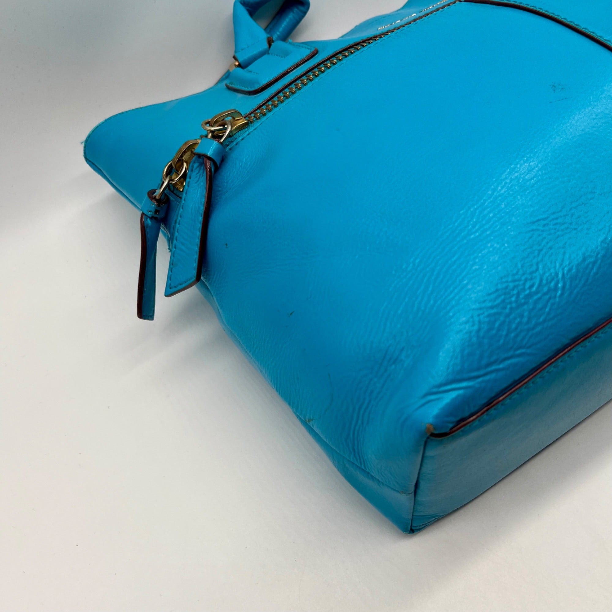 Antionio Melani Vibrant Turquoise Leather Shoulder Bag