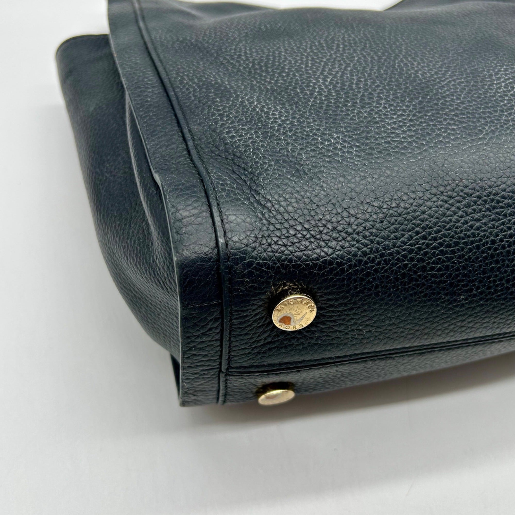 Michael Kors Black pebbled Leather Slouchy Shoulder Bag