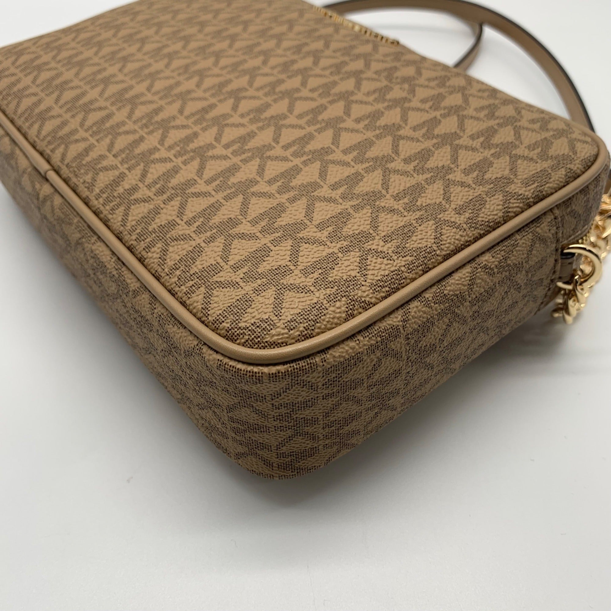 Michael Kors Coated Canvas Camel Jet Set Charm Large East/West Camera Crossbody Bag - NWT