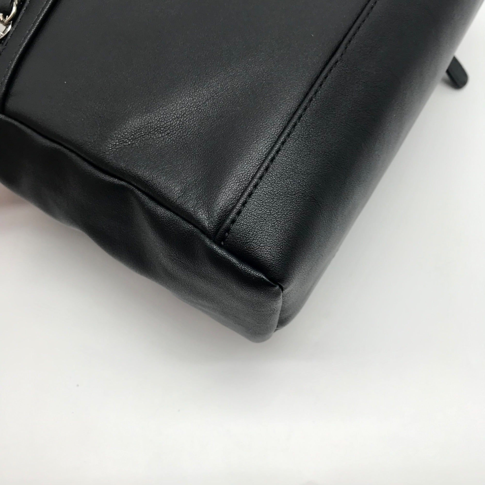 Giani Bernini Black Nappa Leather Front Zip Crossbody