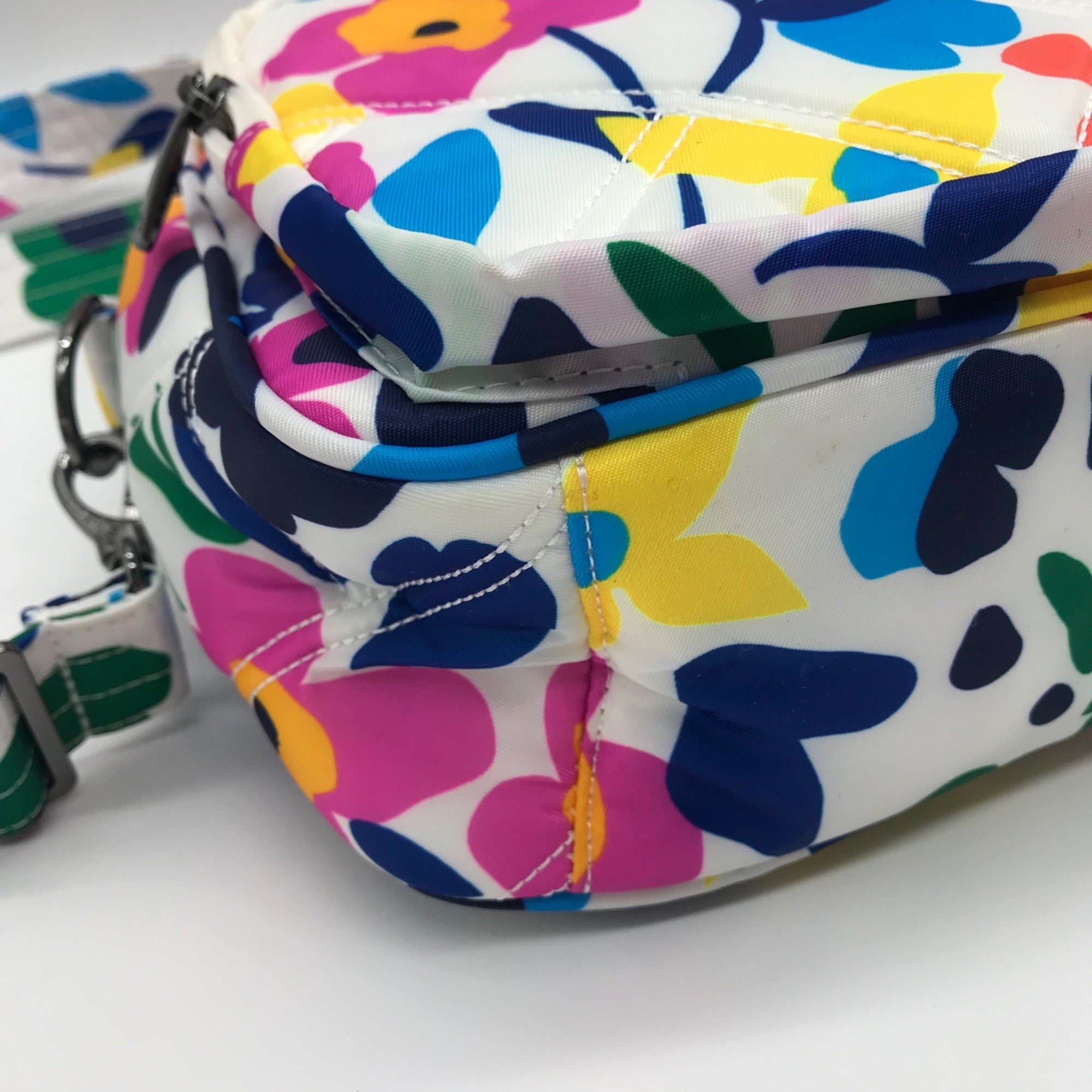 Lug Carousel XL SE Crossbody Bag