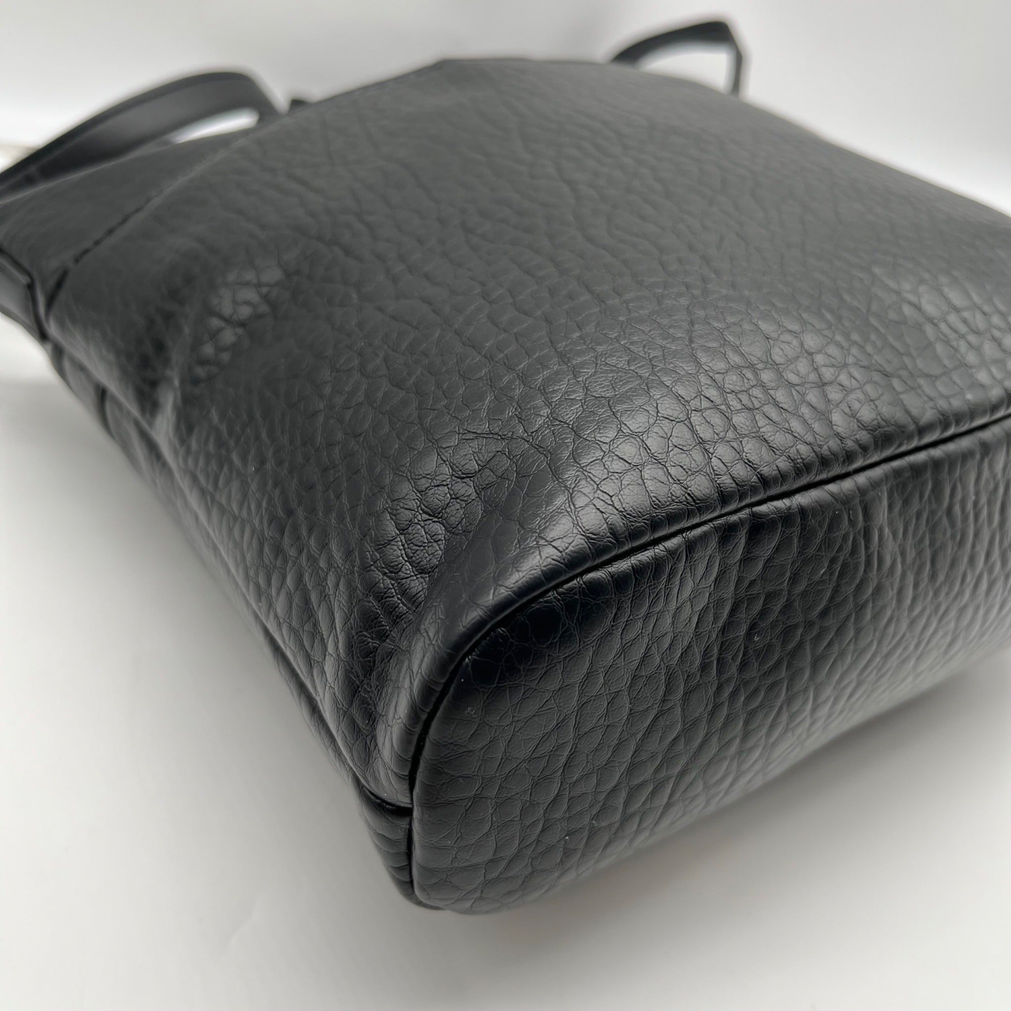 Giani Bernini Black Multi Pocket Crossbody Bag