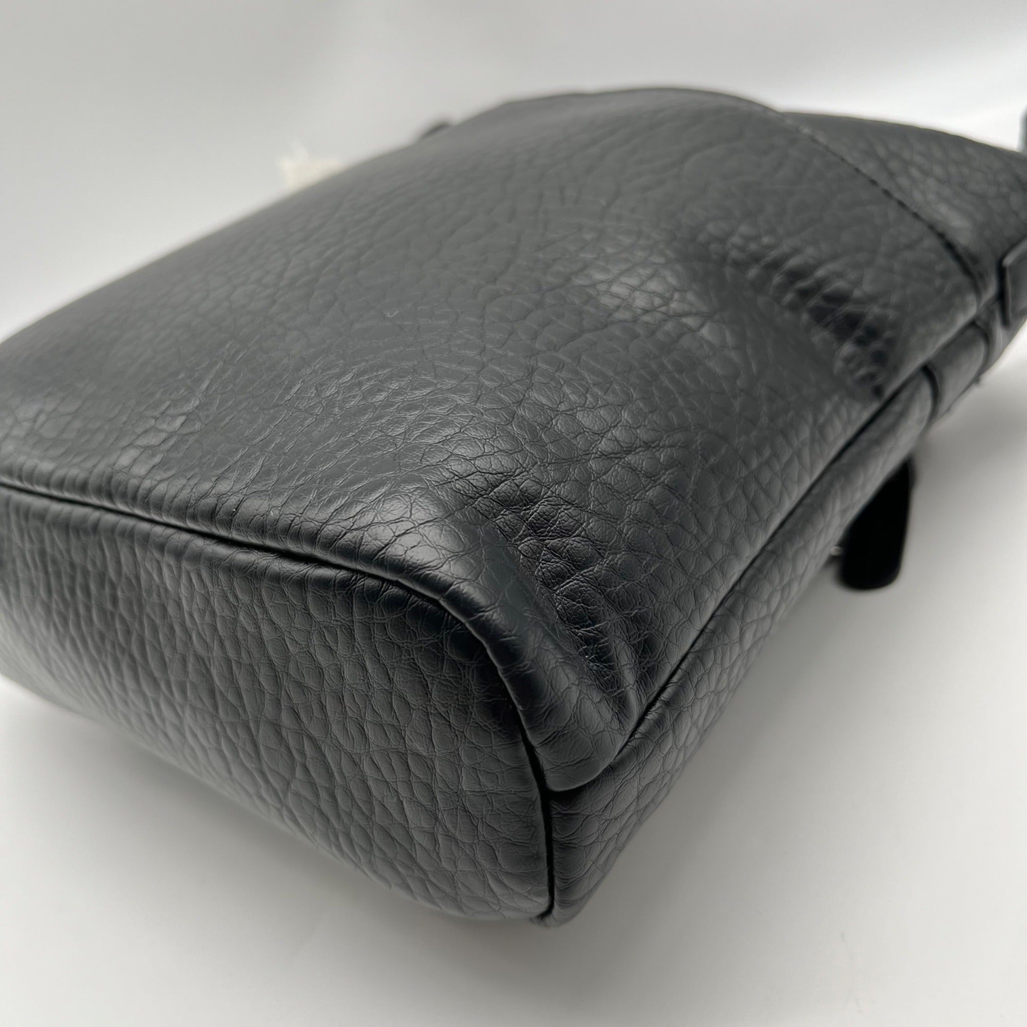 Giani Bernini Black Multi Pocket Crossbody Bag