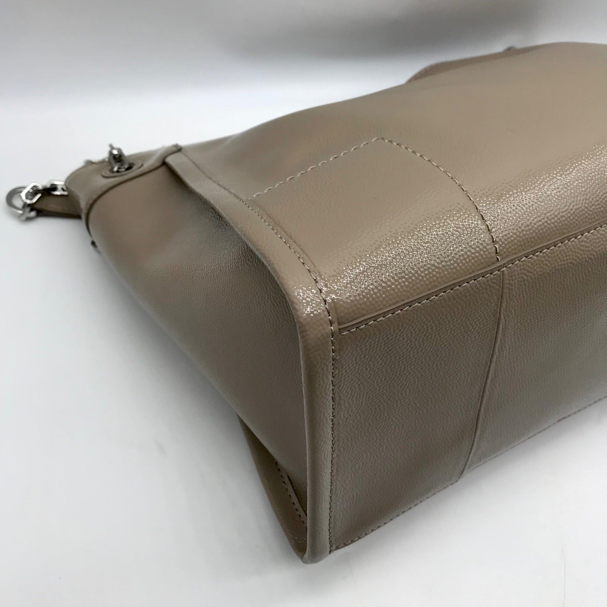 Tory Burch Taupe Patent Leather Britten Slouchy Shoulder Bag With Wallet