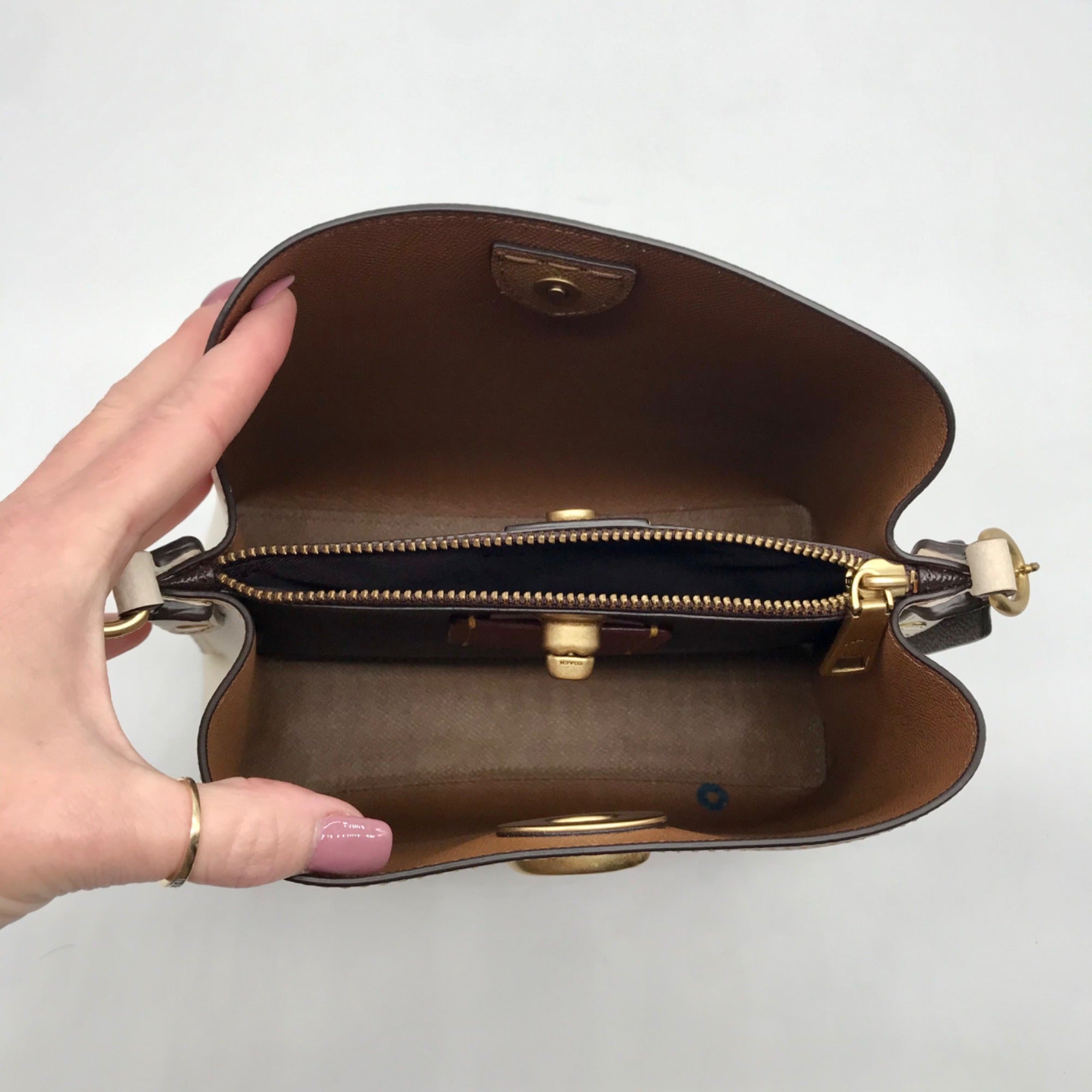 Coach Cream Pebbled Leather Willow Bucket Bag C3766