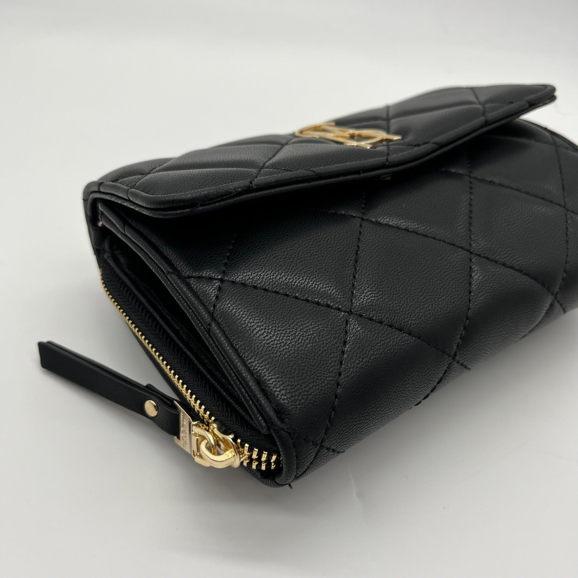 Steve Madden Black Quilted Crossbody Bag