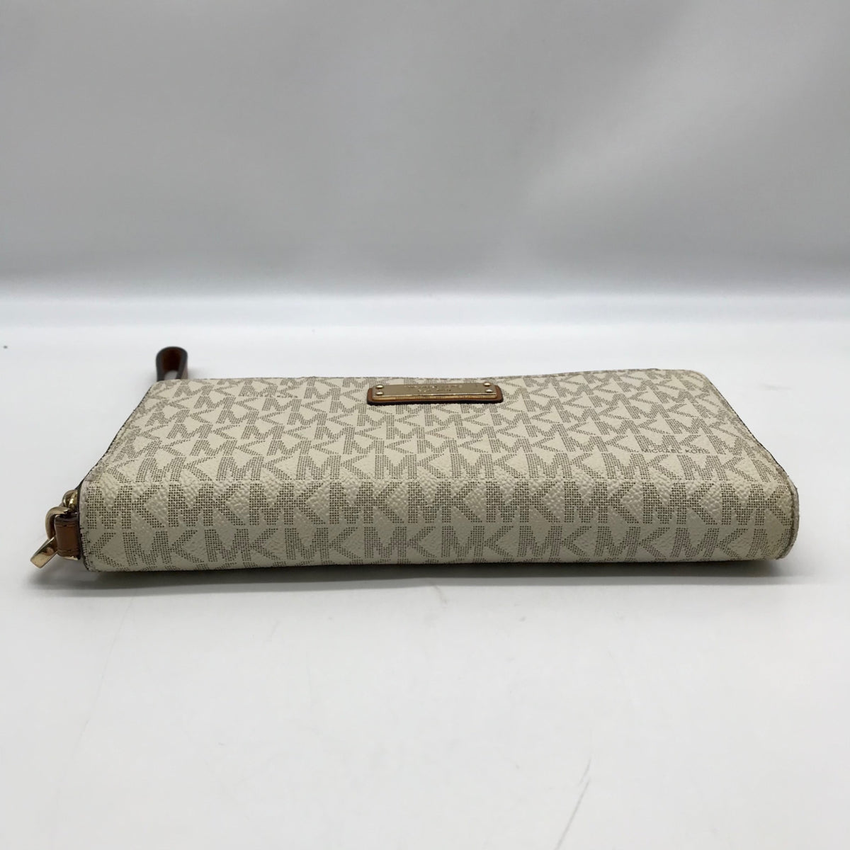 Michael Kors Vanilla Pebbled Leather Large Logo Continental Wallet