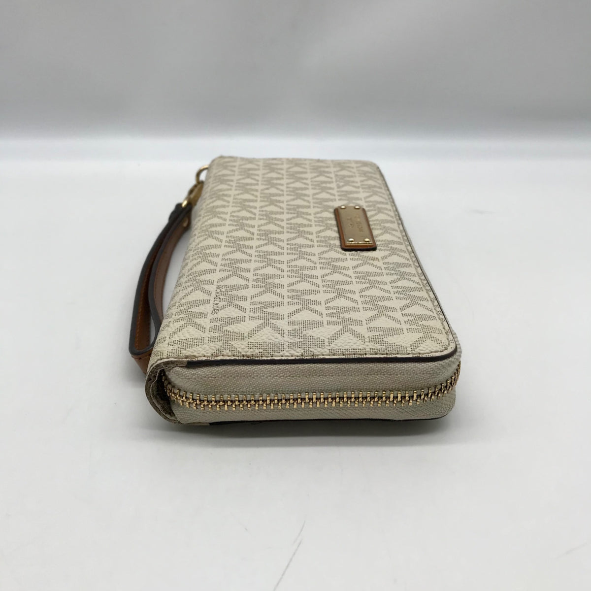 Michael Kors Vanilla Pebbled Leather Large Logo Continental Wallet