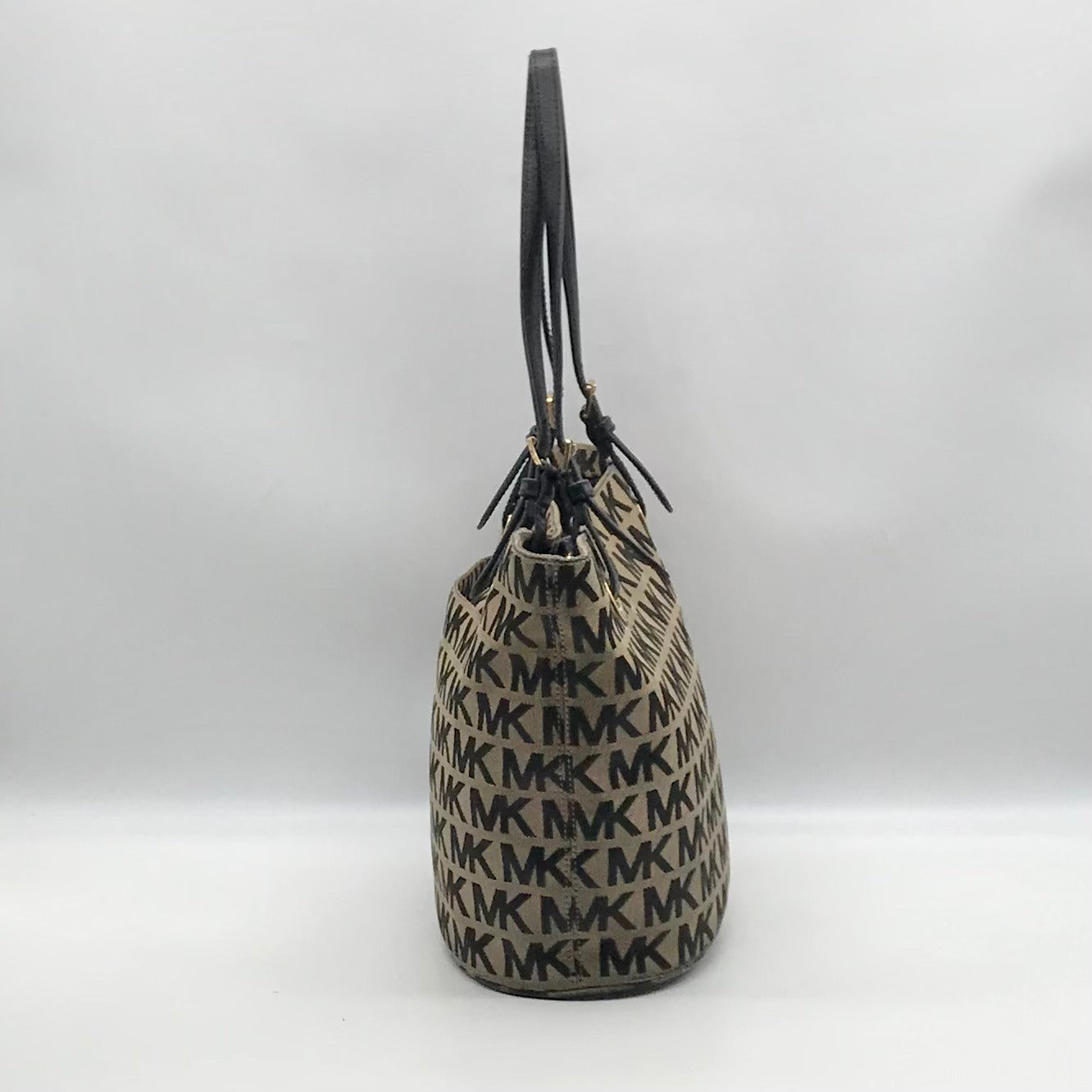 Michael Kors Beige &amp; Black Canvas Jet Set Tote Bag