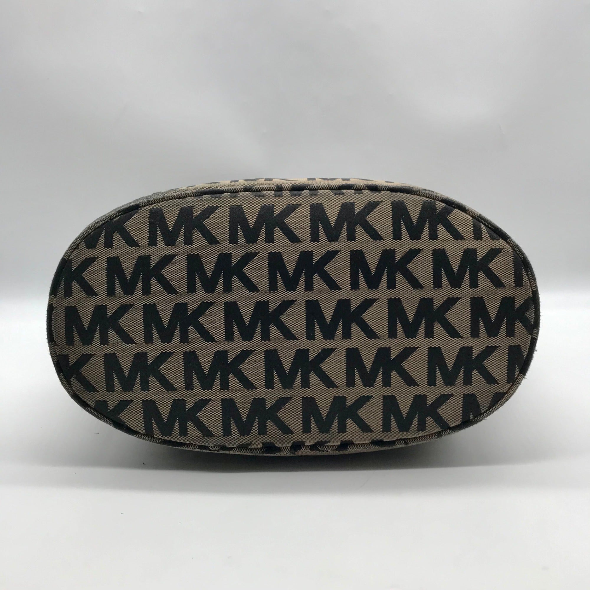Michael Kors Beige &amp; Black Canvas Jet Set Tote Bag
