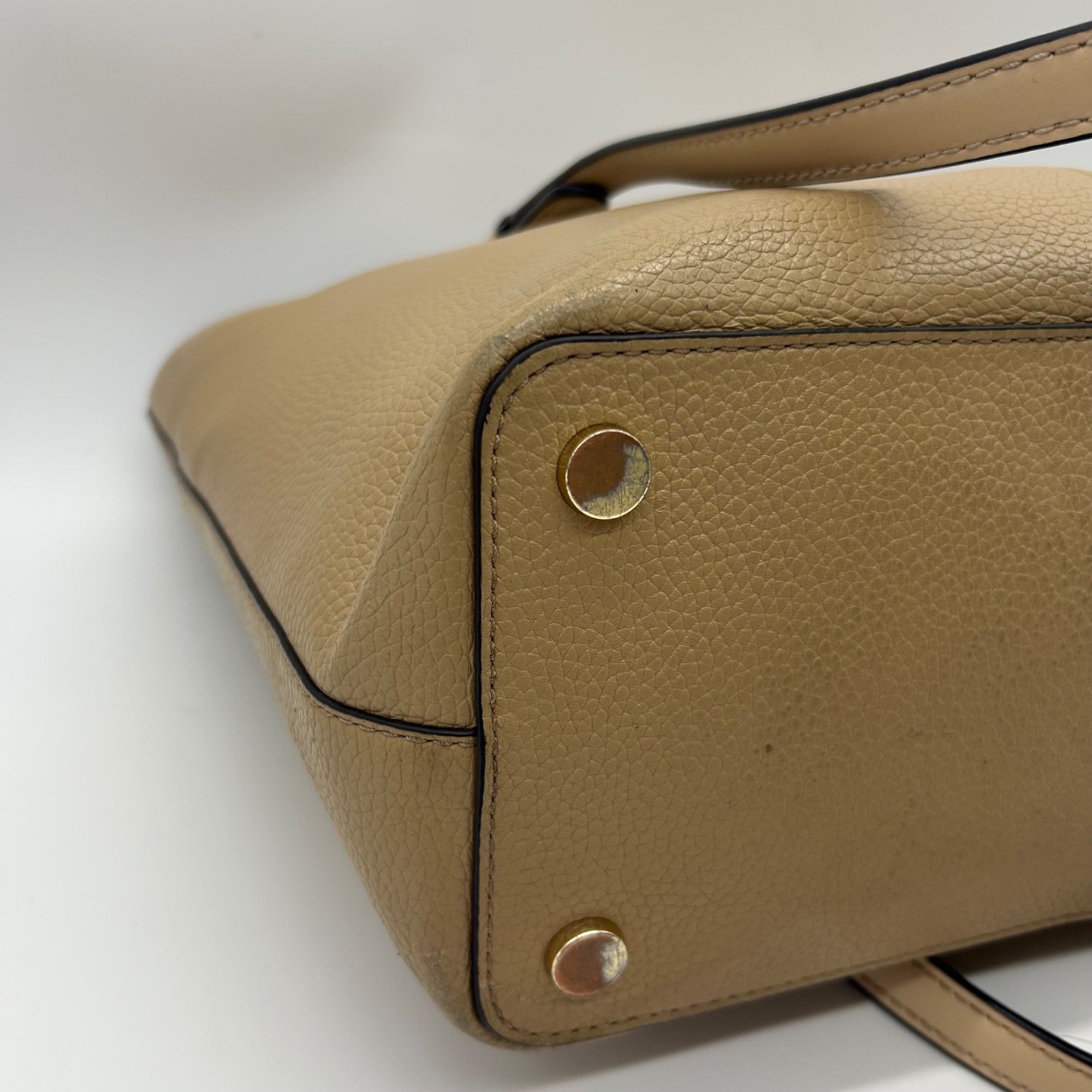 Michael Kors Beige Pebbled Leather Bedford Medium Tote Bag