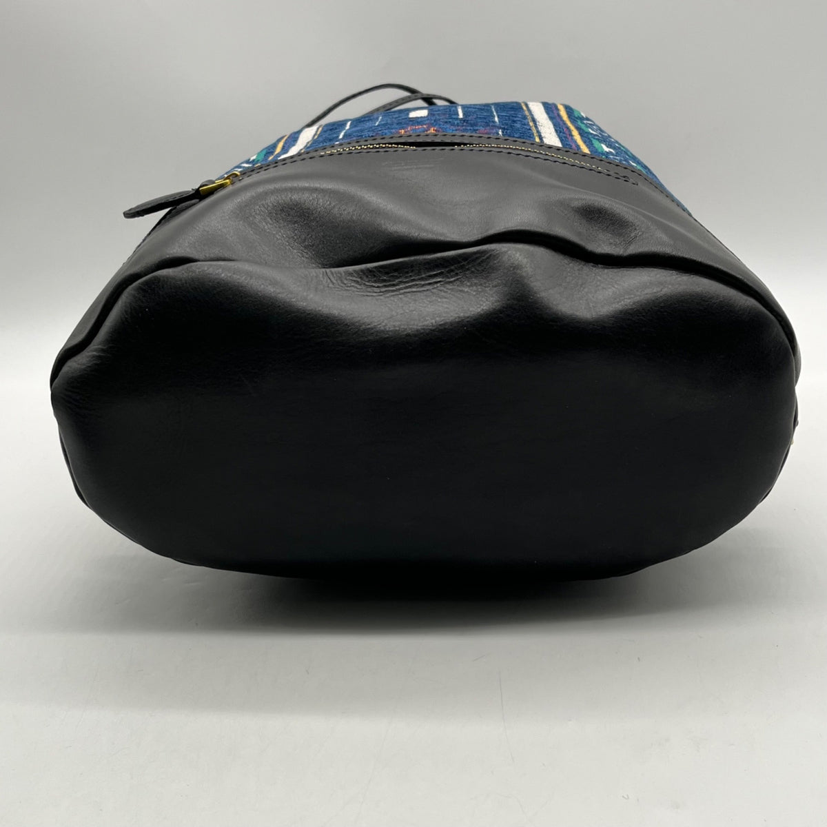 Old Trend Convertible Navy Blue Myrtle Bucket Backpack