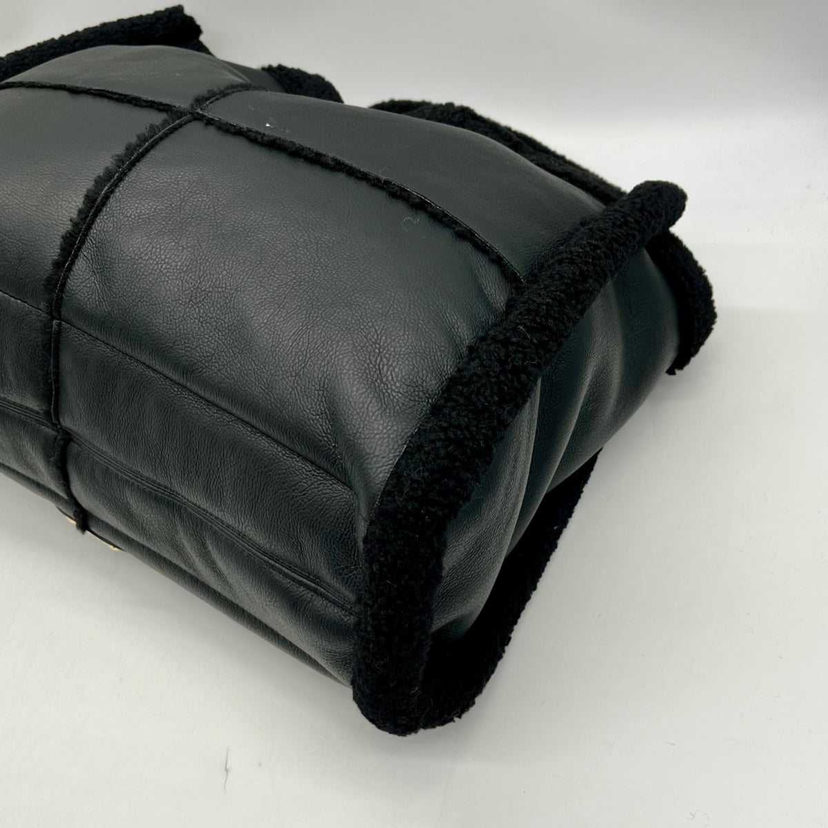Like Dreams Black Everyday Faux Leather Sherpa Tote Bag